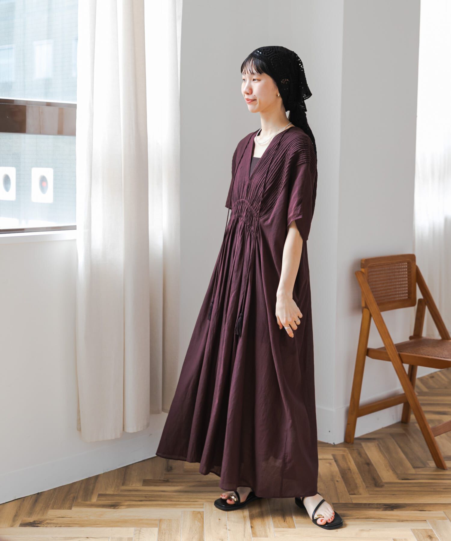 URBAN RESEARCH DOORS「ピンタックギャザーワンピース」|ワンピース|ブラウン
