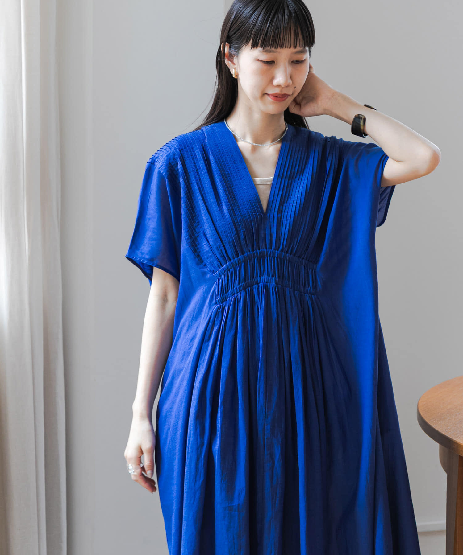 URBAN RESEARCH DOORS「ピンタックギャザーワンピース」|ワンピース|