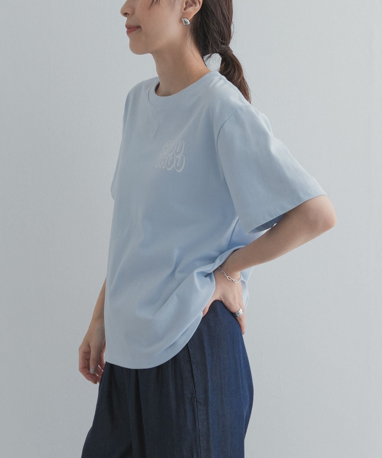 URBAN RESEARCH DOORS「Grow Organic ポイントロゴプリントTシャツ」|Tシャツ・カットソー|