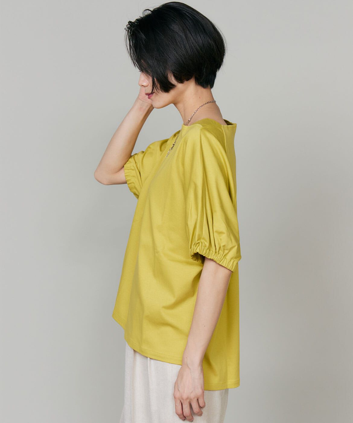 INED「ドルマンスリーブカットソー｜シルエットで魅せる大人のリラックスT」|Tシャツ・カットソー|