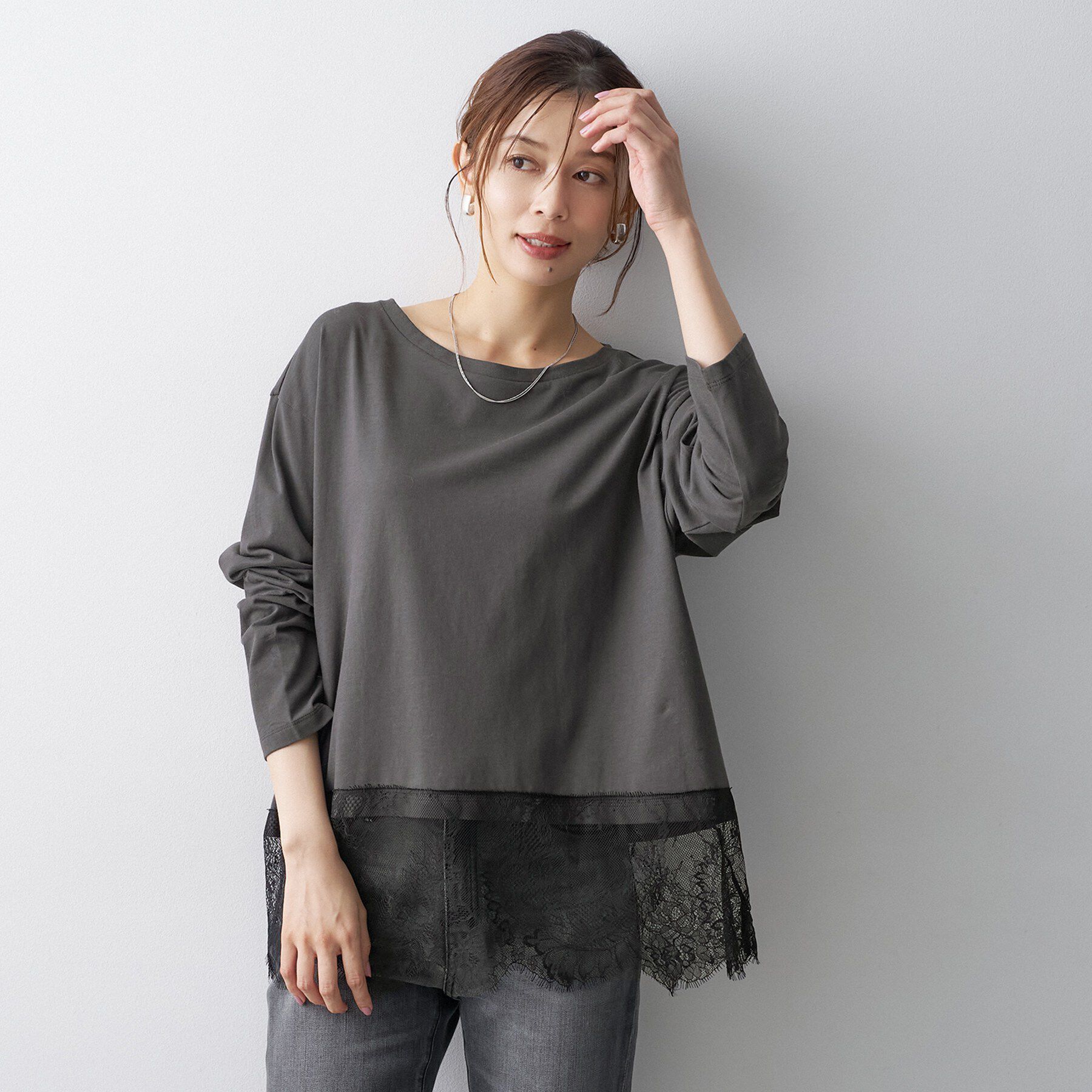 UNTITLED「レースドッキングプルオーバー」|Tシャツ・カットソー|チャコールグレー(0