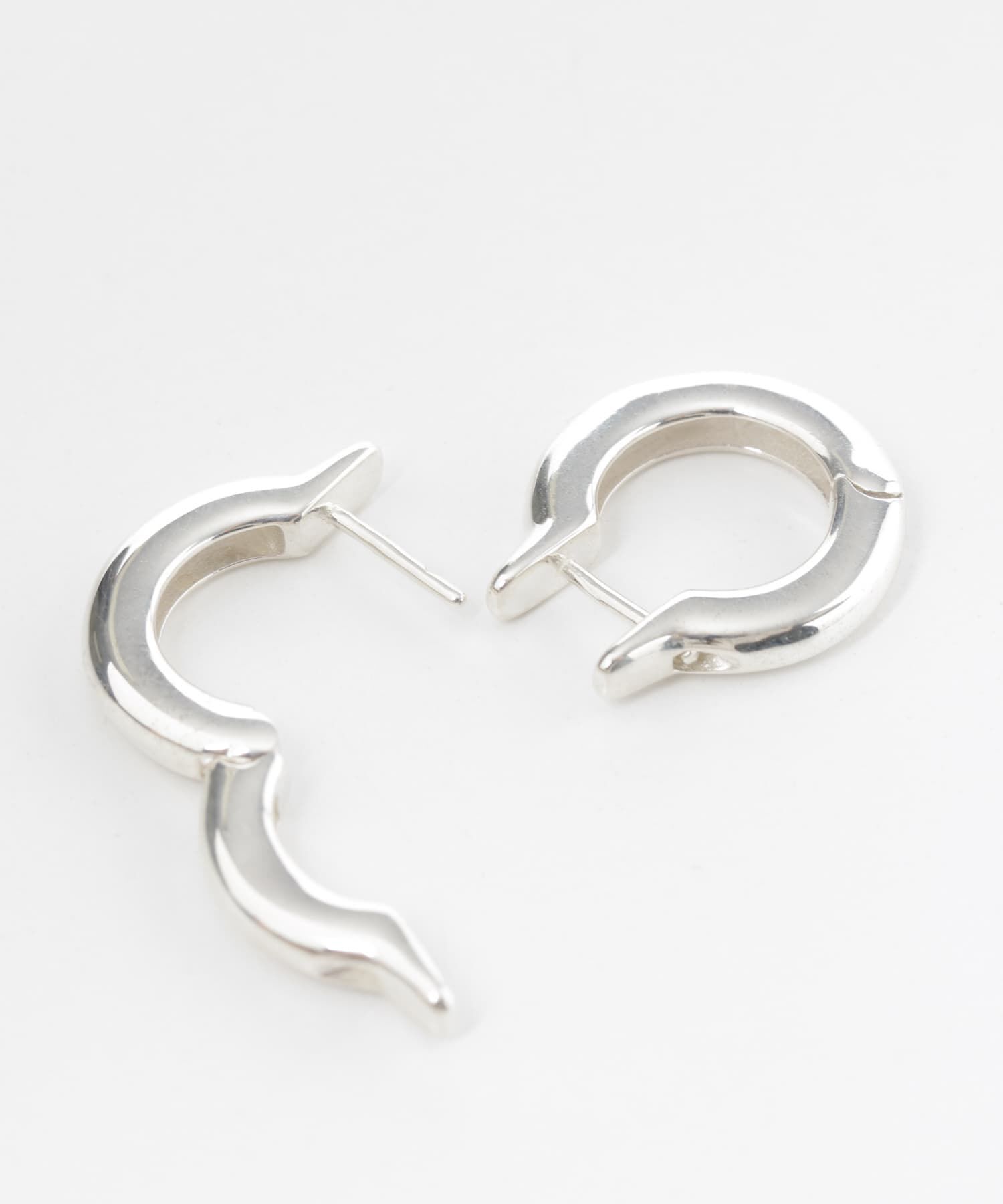 SMELLY「SMELLY so&rsquo;　circle pierce」|ピアス|