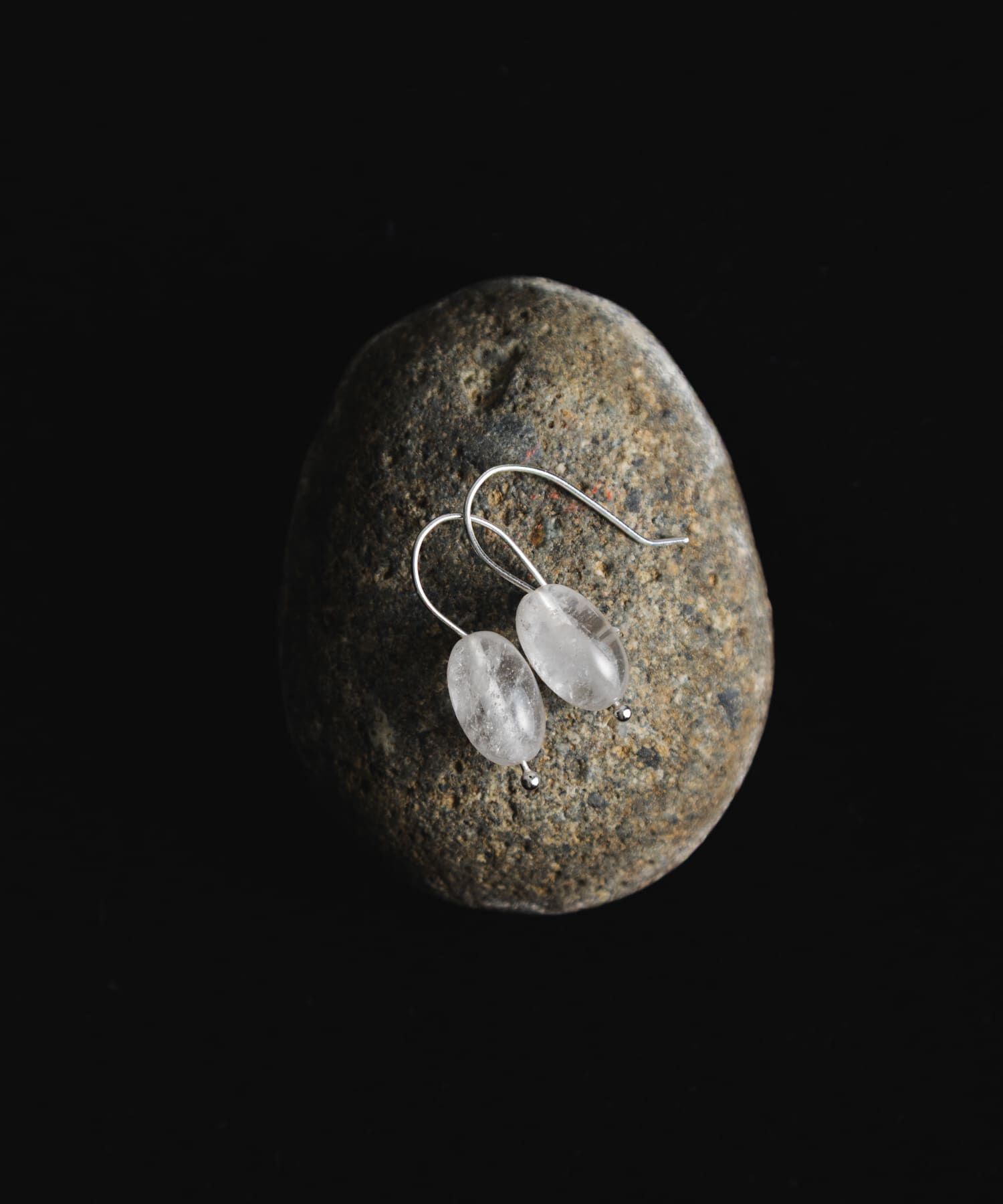 SMELLY「SMELLY so&rsquo;　stone drop hook pierce」|ピアス|