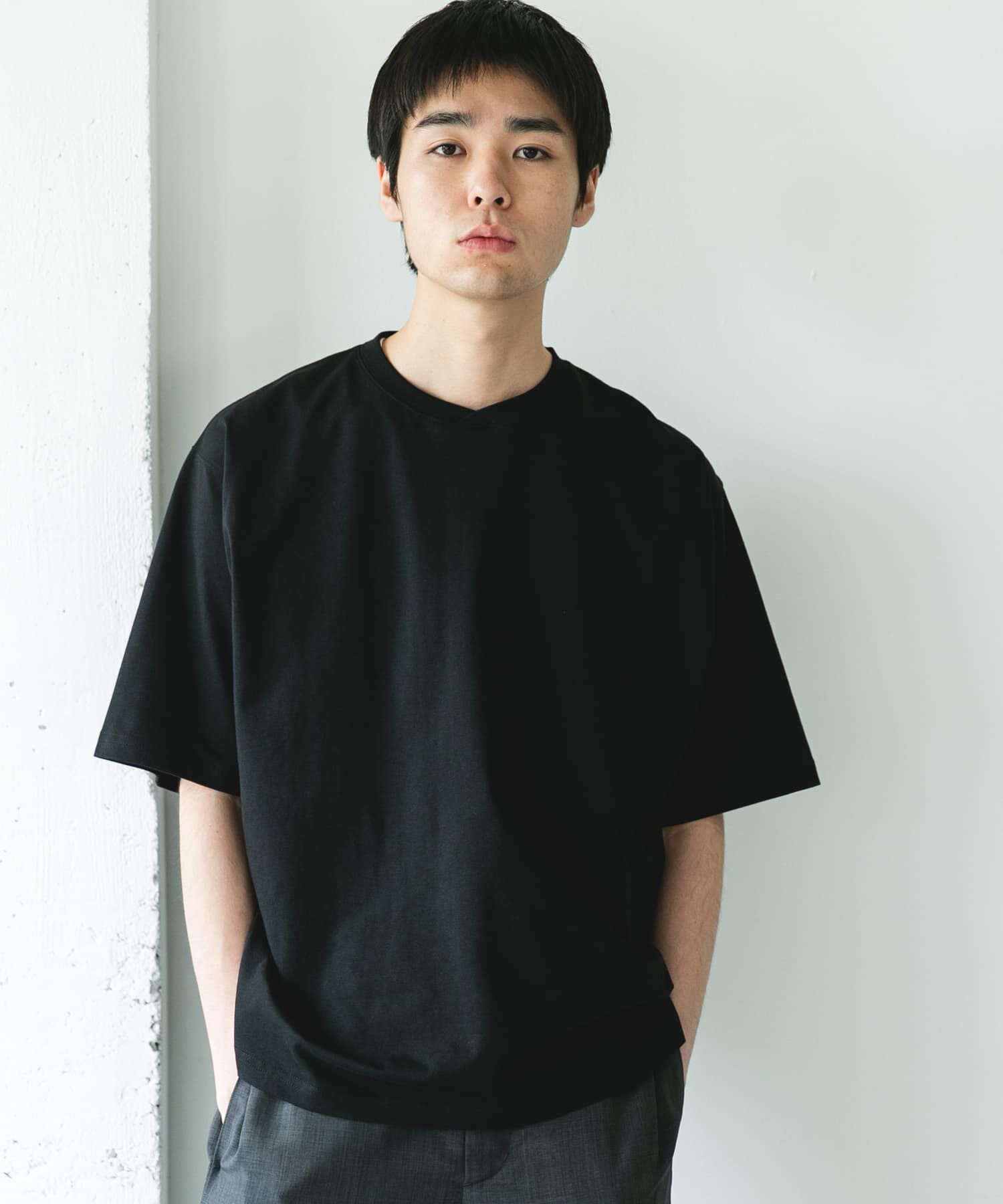 URBAN RESEARCH DOORS「『速乾/接触冷感/UVカット』Sorona ラウンドカラーショートスリーブTシャツ」|Tシャツ・カットソー|
