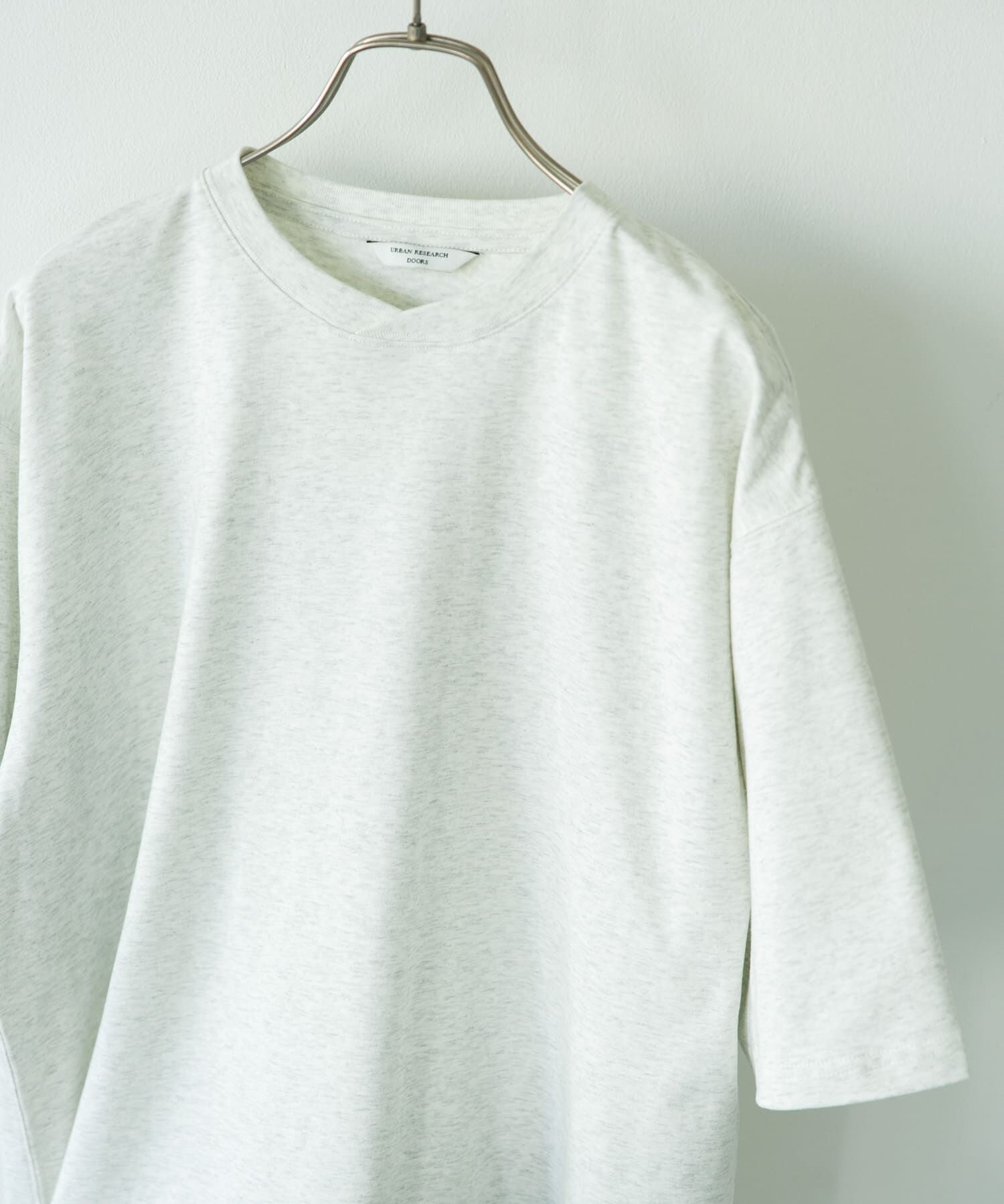 URBAN RESEARCH DOORS「『速乾/接触冷感/UVカット』Sorona ラウンドカラーショートスリーブTシャツ」|Tシャツ・カットソー|ライトグレー