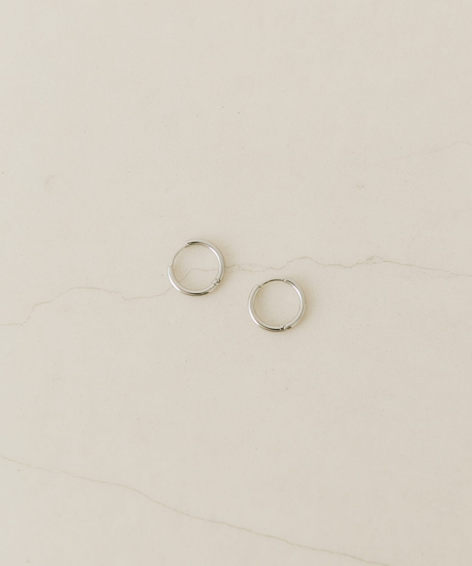 SMELLY「ステンレスフープピアス13mm」|ピアス|