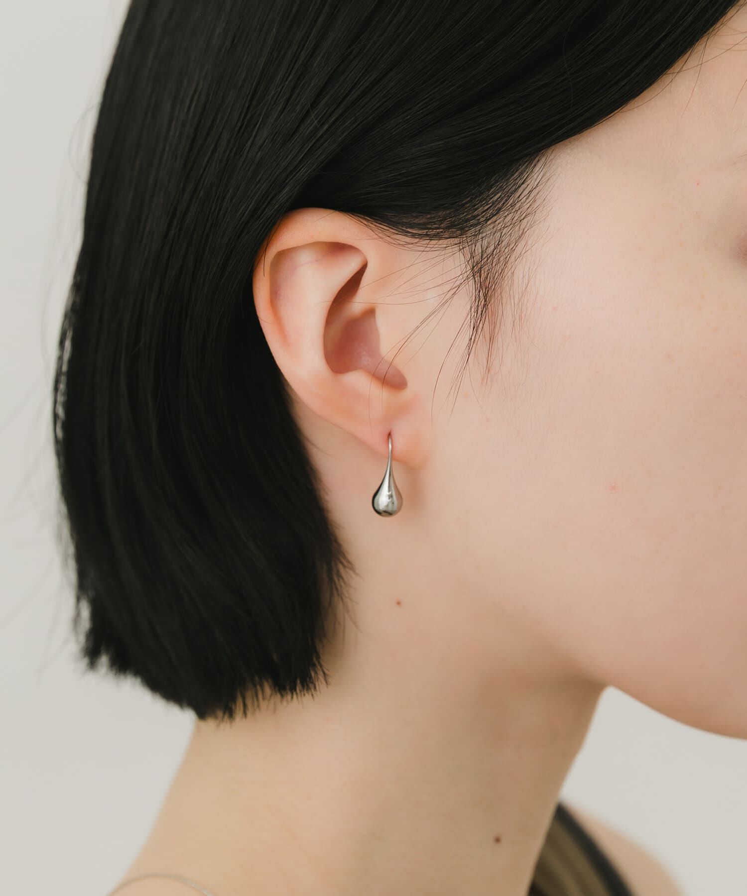 SMELLY「ステンレスドロップフックピアス」|ピアス|