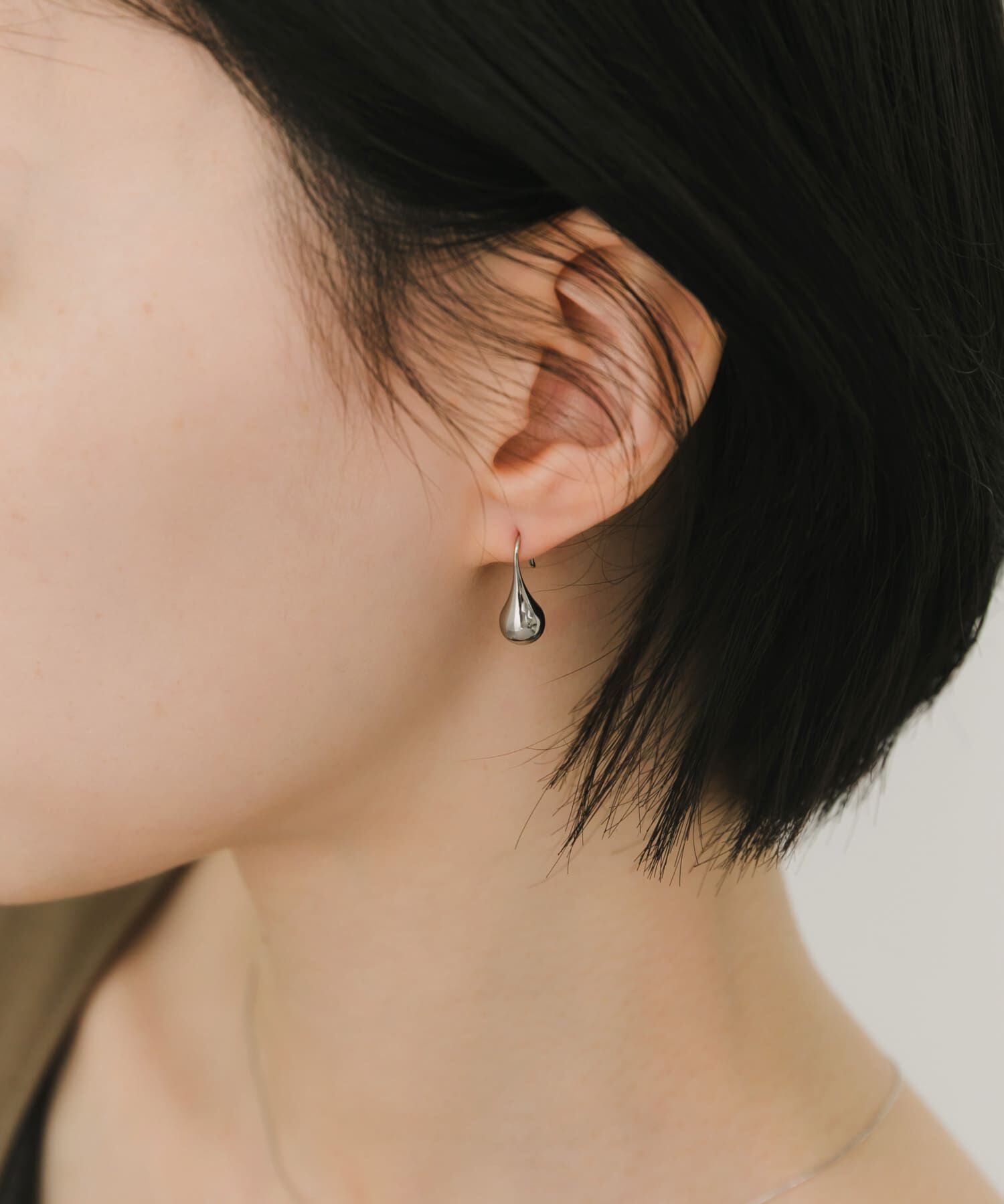 SMELLY「ステンレスドロップフックピアス」|ピアス|