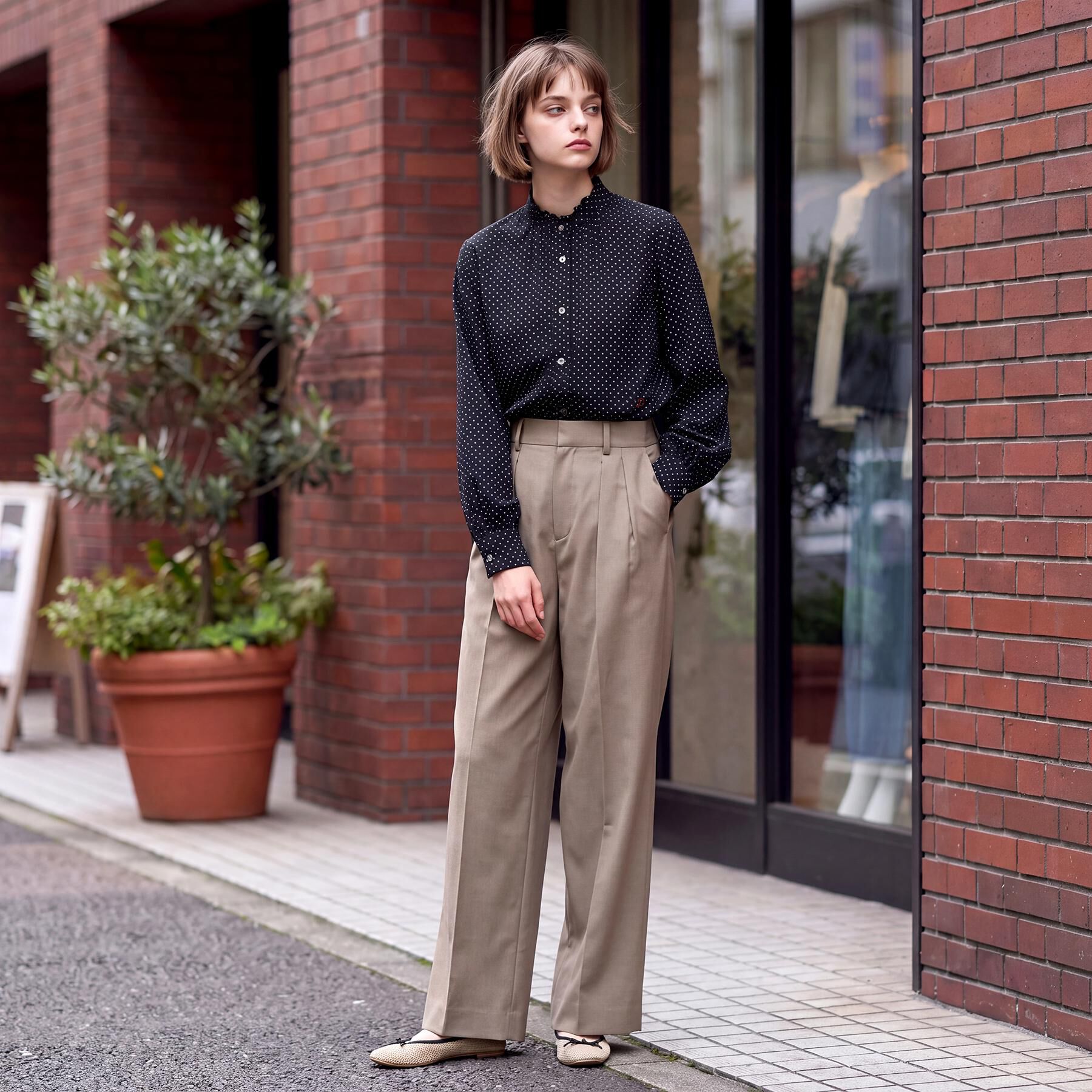 DRESSTERIOR「スタンドフリル ドットシャツ」|シャツ・ブラウス|