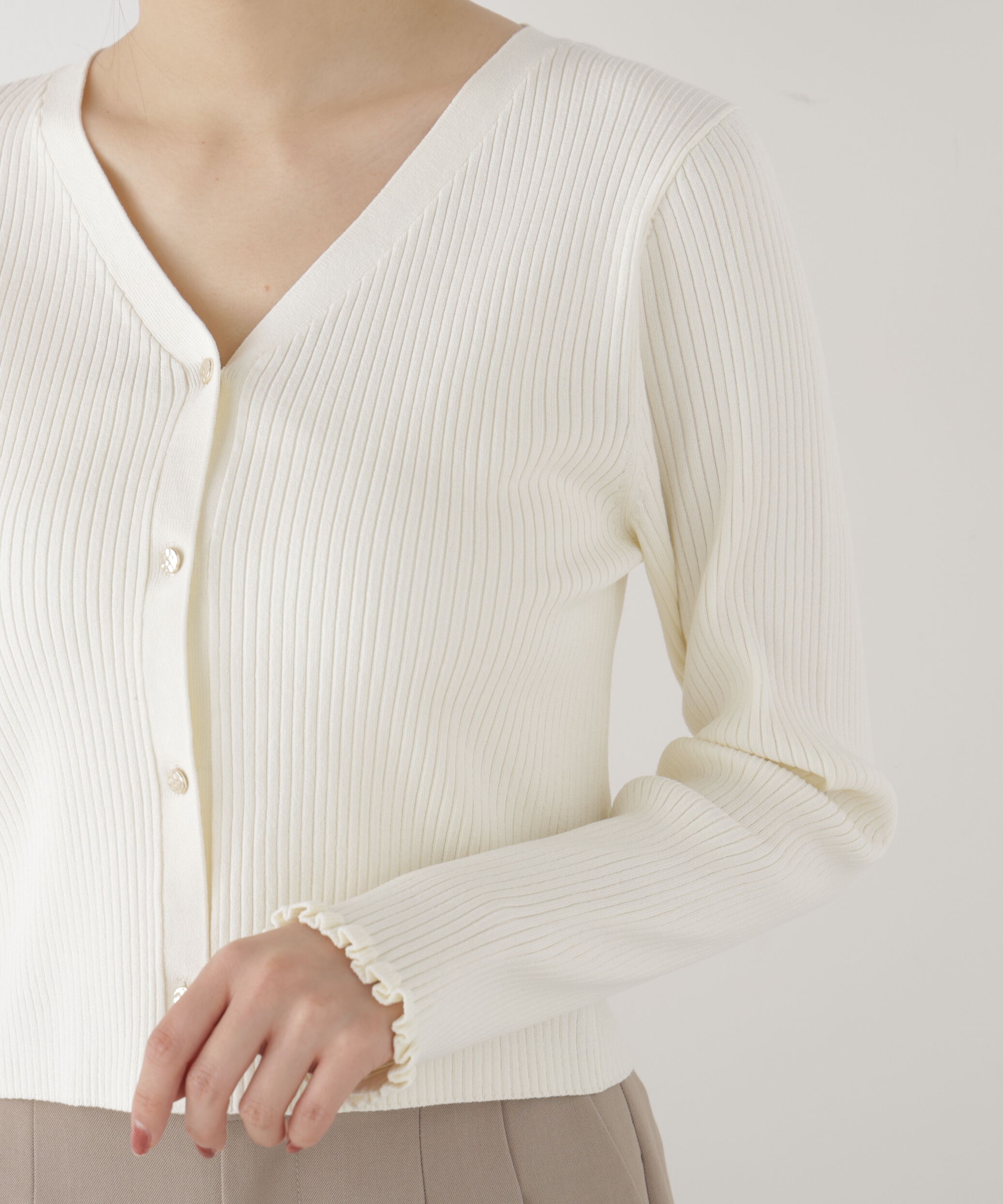 PROPORTION BODY DRESSING「ニュアンス釦ニットカーディガン」|カーディガン|