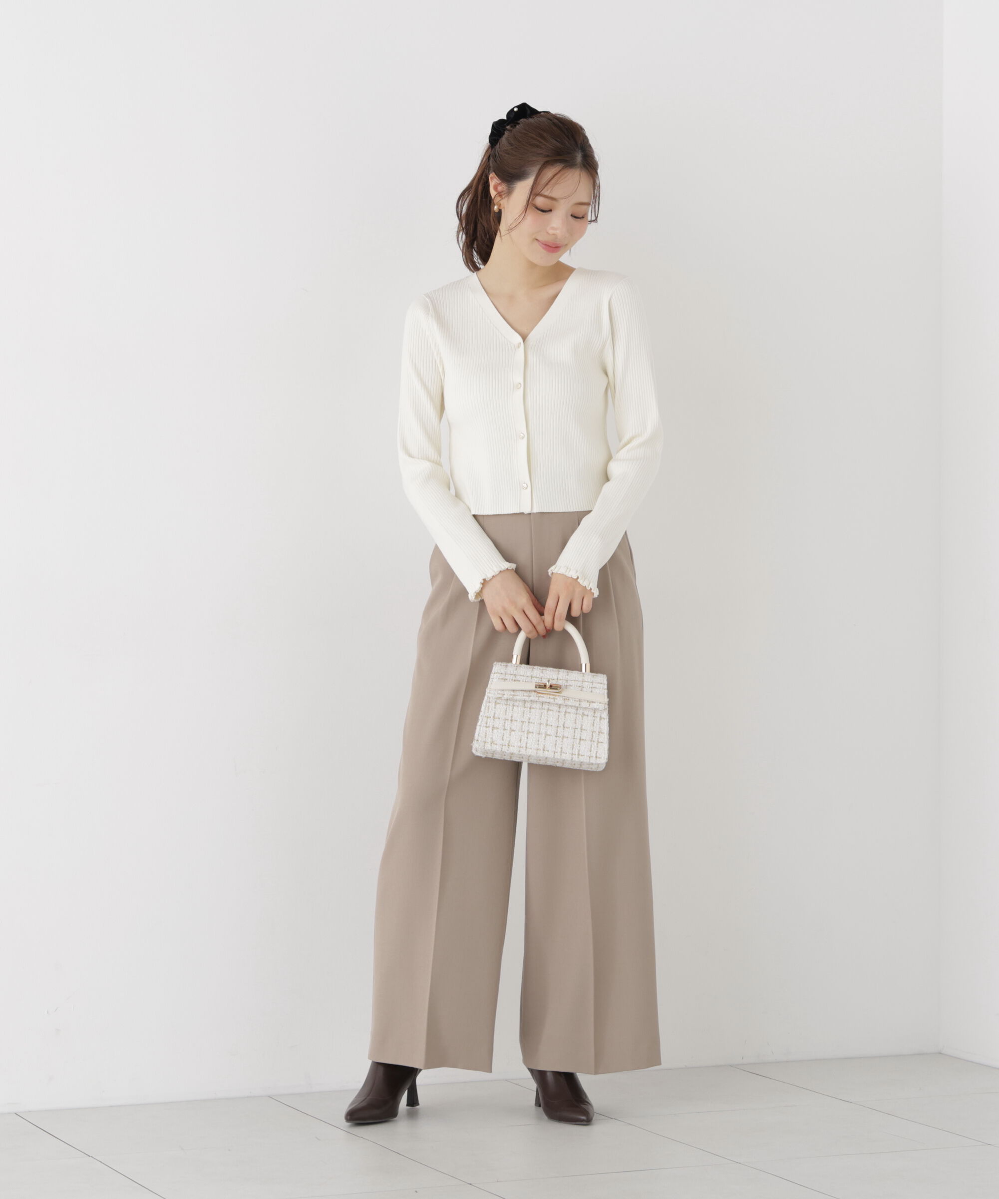 PROPORTION BODY DRESSING「ニュアンス釦ニットカーディガン」|カーディガン|