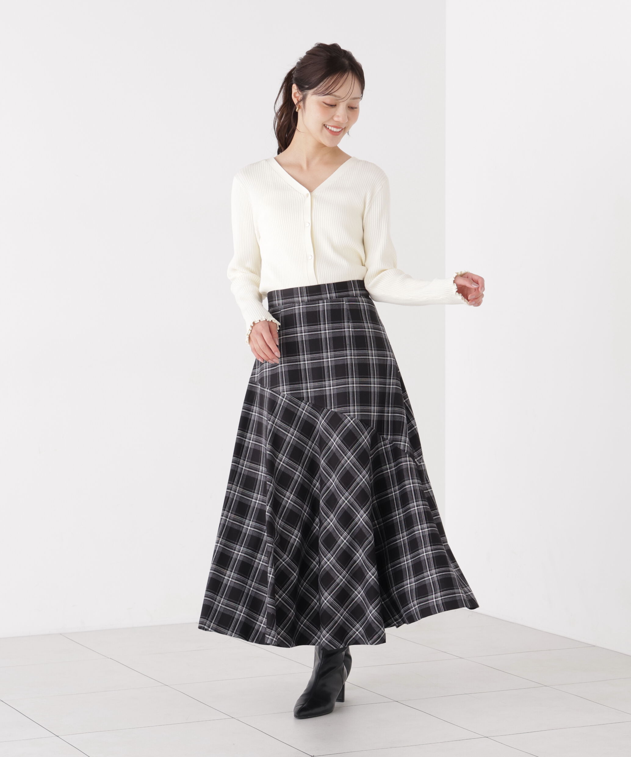 PROPORTION BODY DRESSING「ニュアンス釦ニットカーディガン」|カーディガン|
