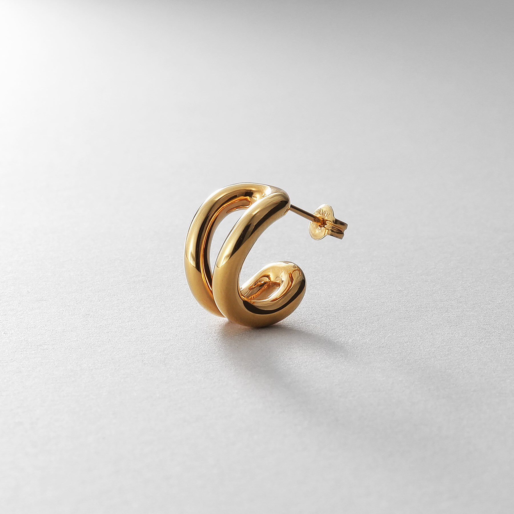 COCOSHNIK ONKITSCH「シルバー スモールフープ ニュアンスループピアス GP」|ピアス|