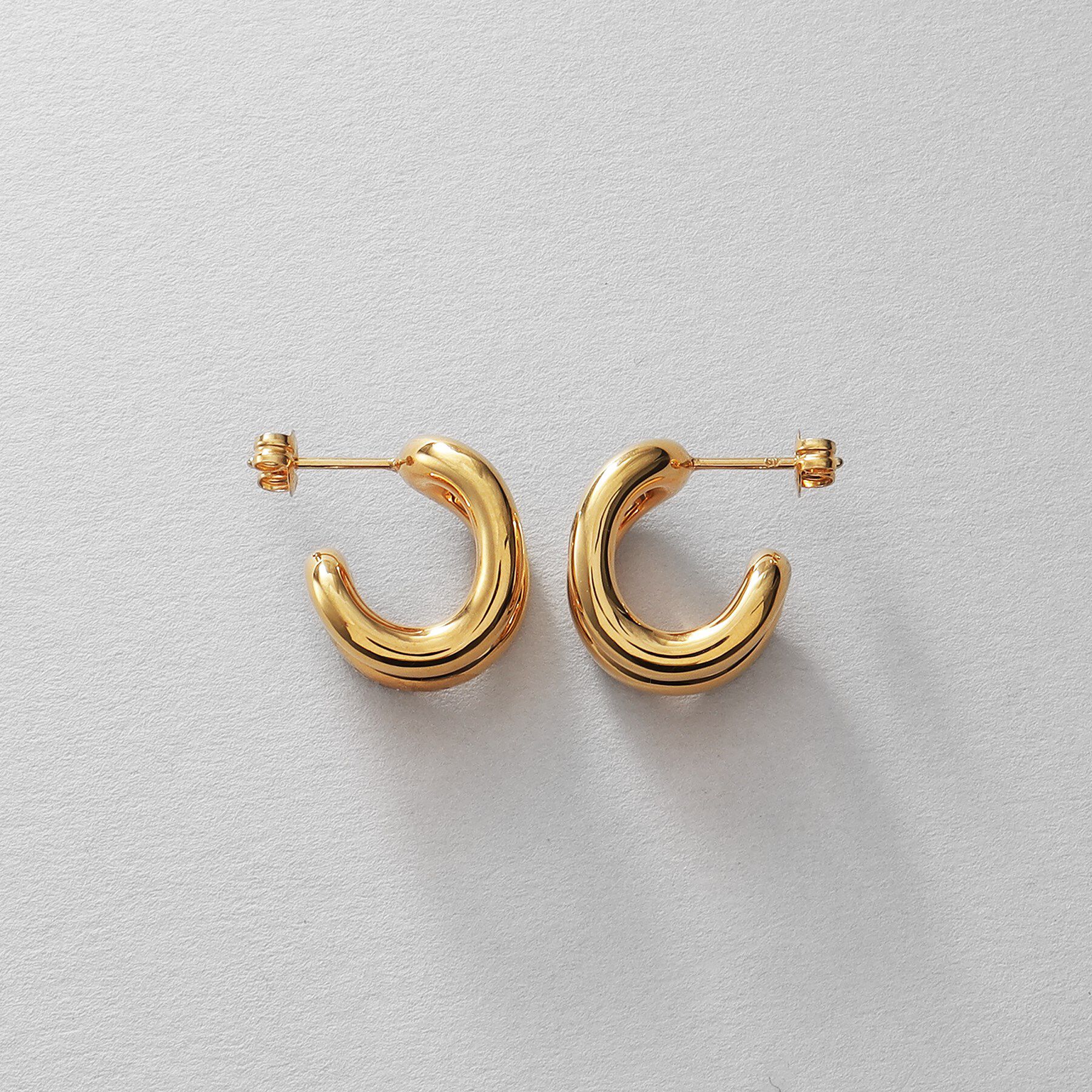COCOSHNIK ONKITSCH「シルバー スモールフープ ニュアンスループピアス GP」|ピアス|