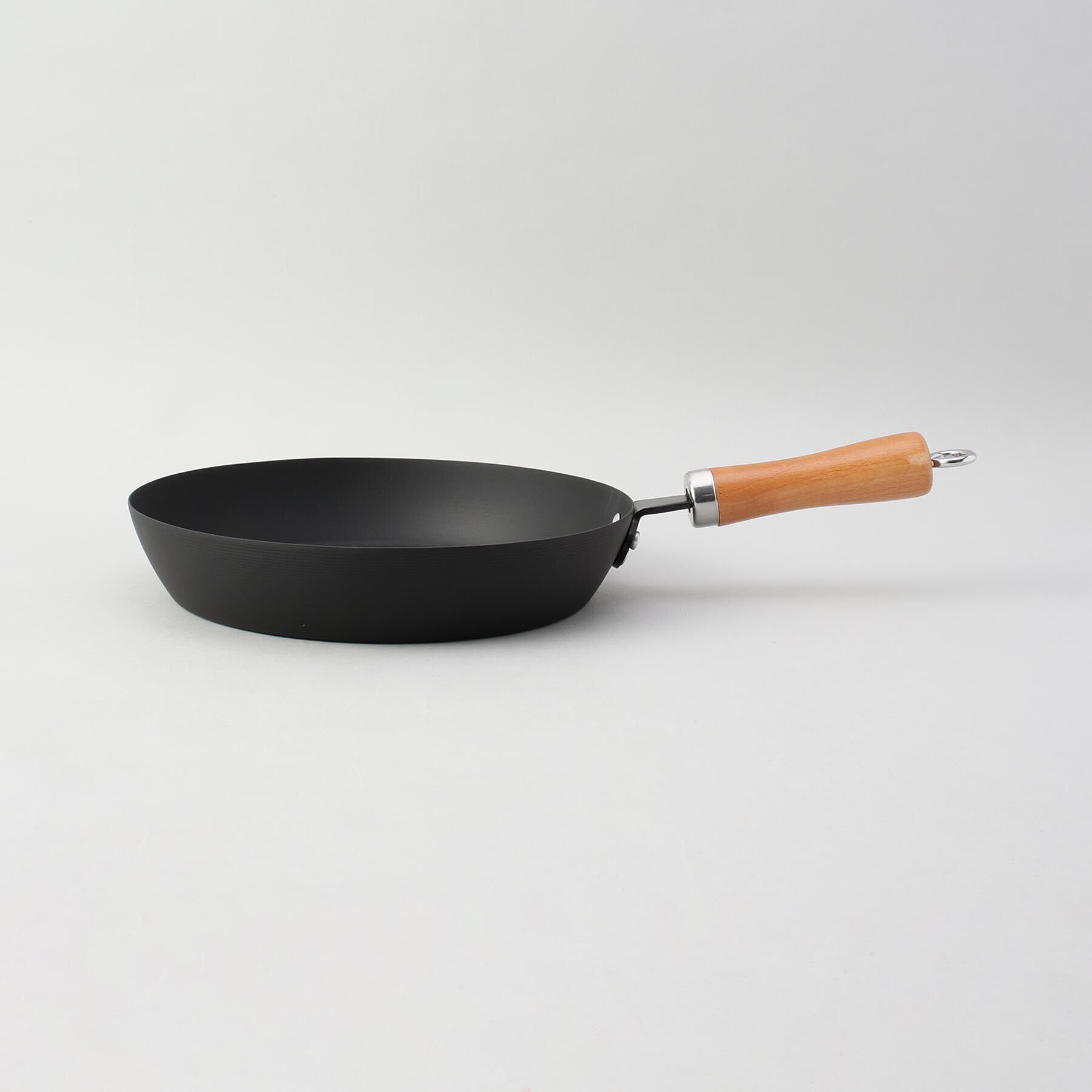 212 KITCHEN STORE「永良 IH対応窒化鉄フライパン26cm」|食器・キッチングッズ|