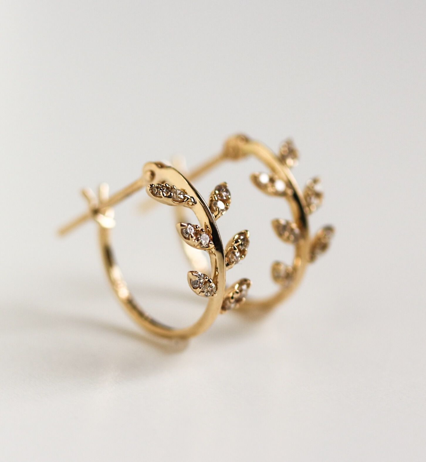  「ダイヤモンド サピン スナップ フープ ピアス | K10YG」|ピアス|