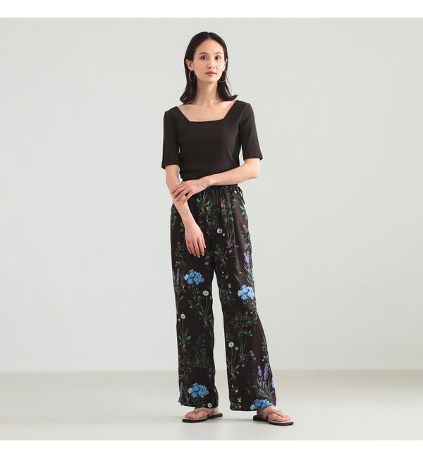 BEAMS SELECTION for WOMEN「【別注】スタイリスト佐藤佳菜子 &times; SLOANE / スクエアネック リブ Tシャツ」|Tシャツ・カットソー|