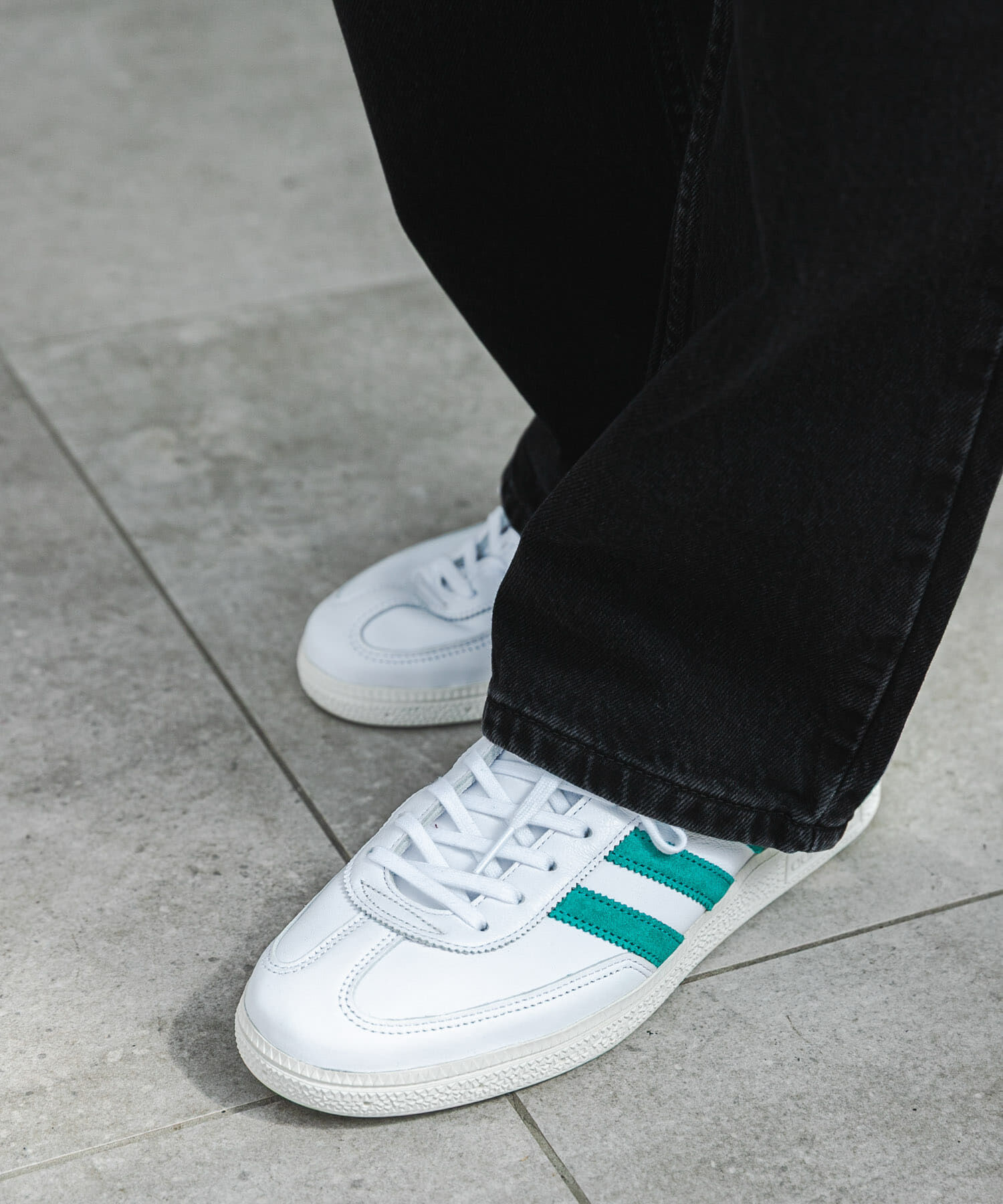 URBAN RESEARCH DOORS「『別注』adidas&times;DOORS　HANDBALL SPEZIAL」|スニーカー|