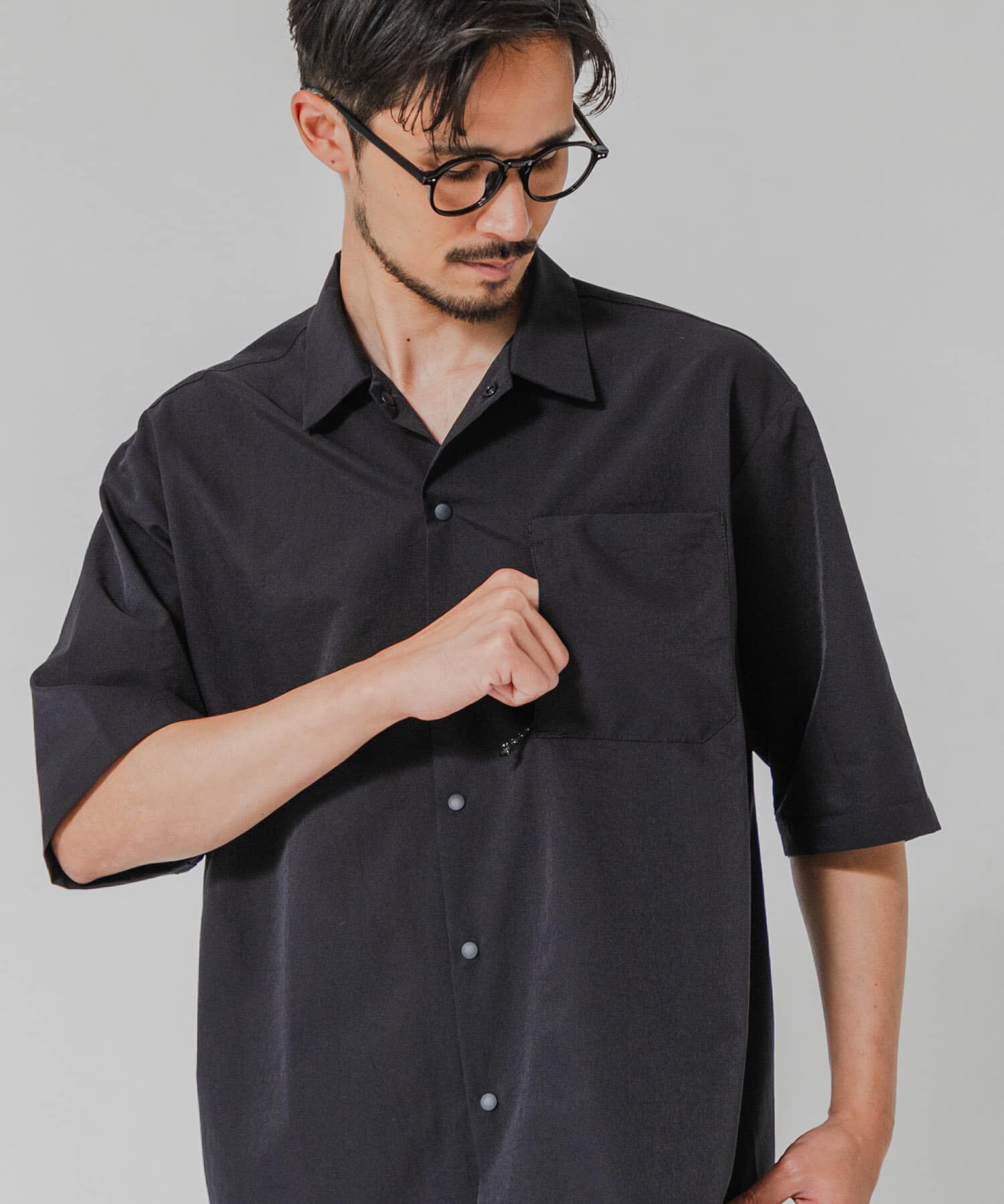 URBAN RESEARCH「『洗濯可/防シワ/撥水』COOL DOTS SHORT-SLEEVE SHIRTS」|シャツ・ブラウス|