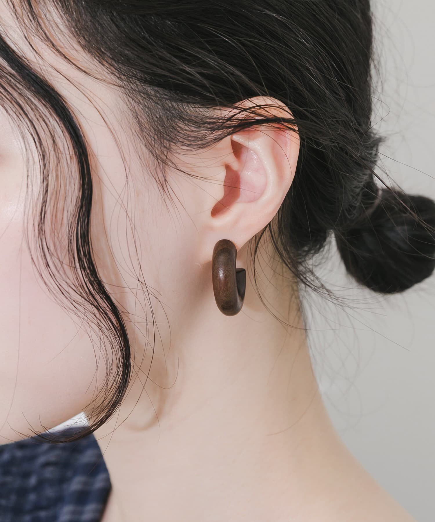 SMELLY「ウッドフープピアス」|ピアス|