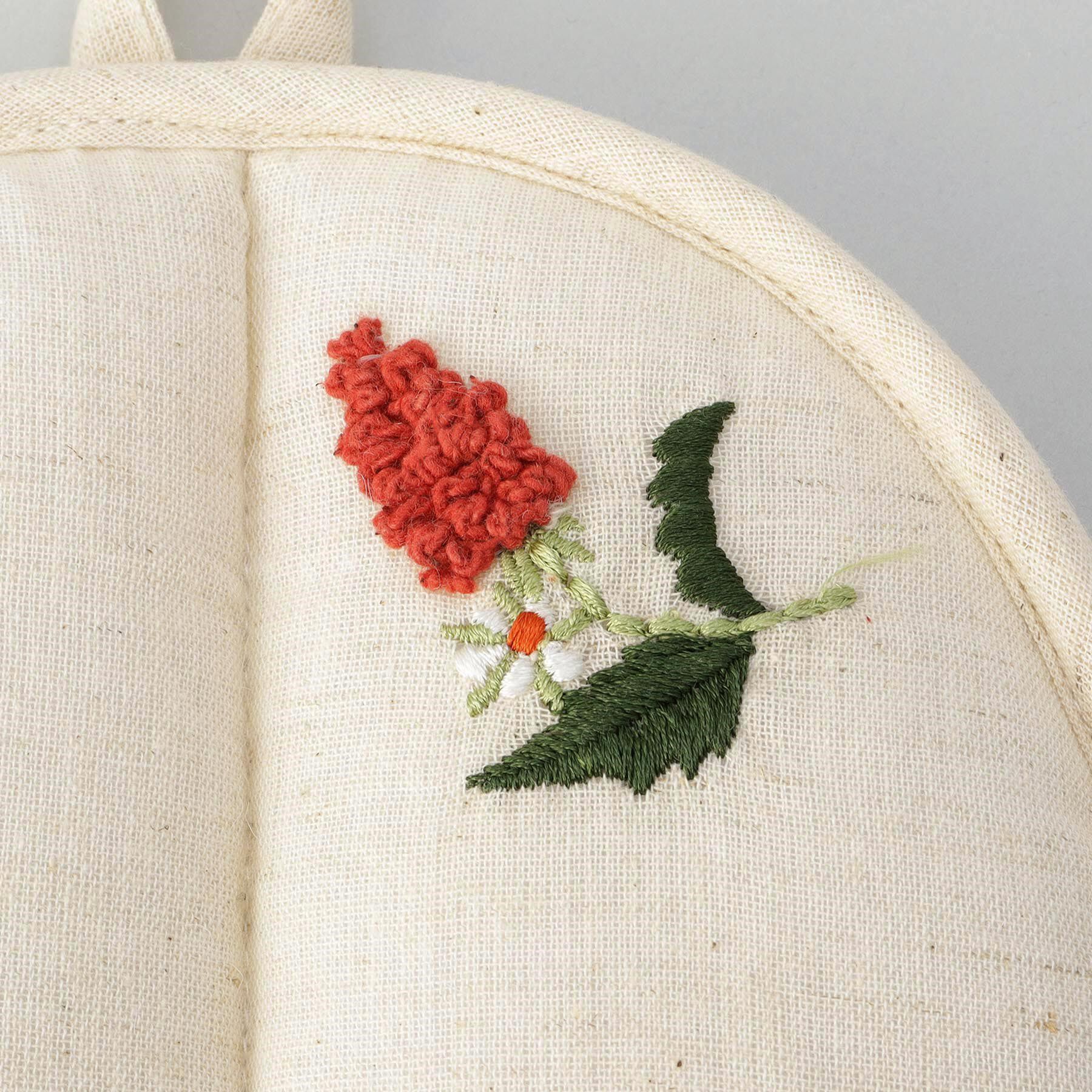 212 KITCHEN STORE「刺繍フラワー ワイルドストロベリー ラウンドミトン NA ＜212Kオリジナル＞」|食器・キッチングッズ|