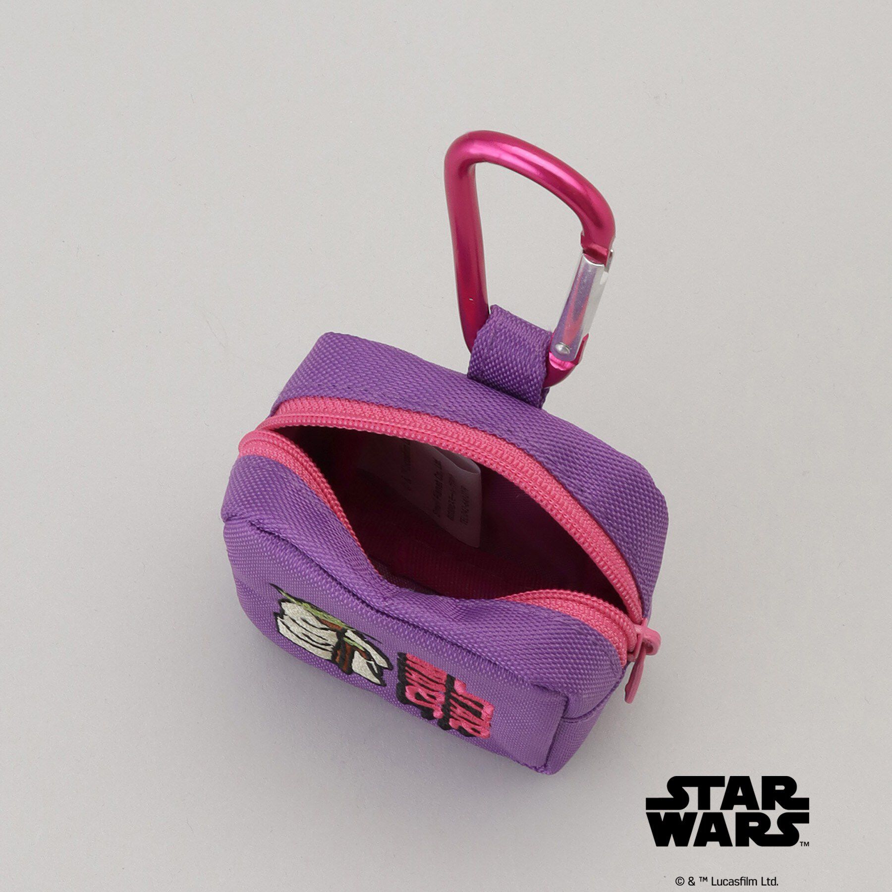 212 KITCHEN STORE「カラビナ付きミニ刺繍ポーチ ヨーダ ロゴ ＜STAR WARS スター・ウォーズ ＞」|その他|