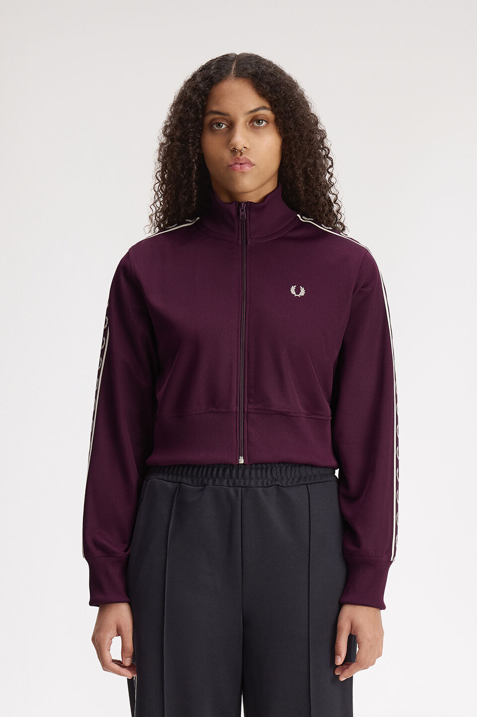 FRED PERRY 「Cropped Taped Track Jacket／クロップドテープトラックジャケット」|スウェット・ジャージ|