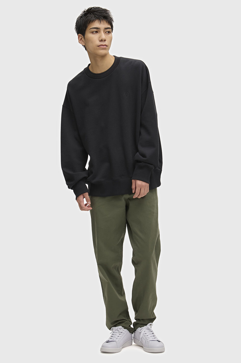 FRED PERRY 「FRED PERRY／Oversized Tipped Sweatshirt／オーバーサイズティップドスウェット」|スウェット・ジャージ|
