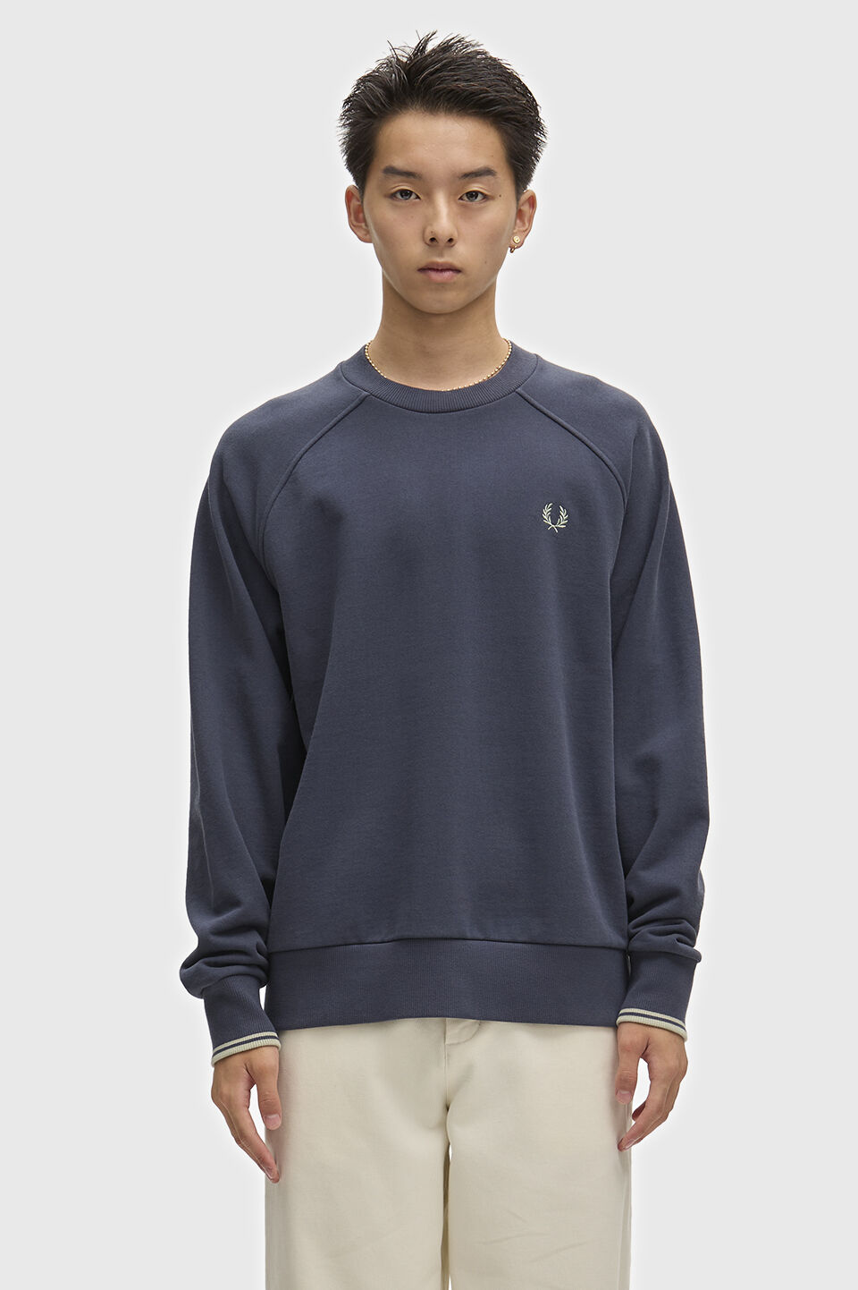 FRED PERRY 「FRED PERRY／Tipped Crew Neck Sweatshirt／ティップドクルーネックロゴスウェット」|スウェット・ジャージ|