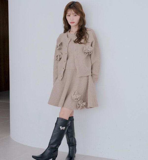  「【SALON  by Chico】フラワーモチーフロゴアンサンブルライク」|カーディガン|