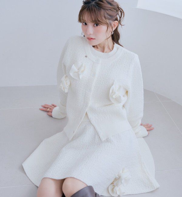  「【SALON  by Chico】フラワーモチーフロゴアンサンブルライク」|カーディガン|