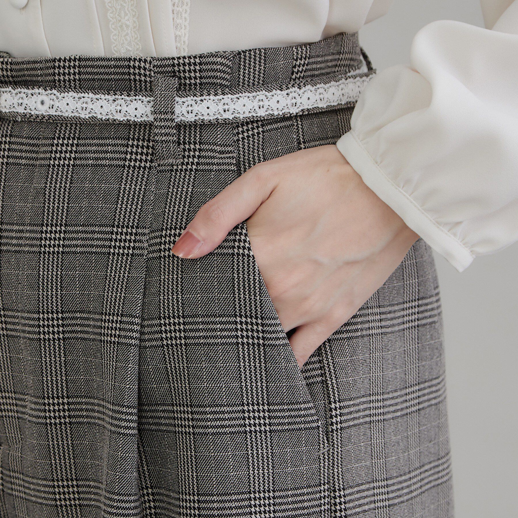 Couture broach「LANATECレースベルトパンツ」|その他|