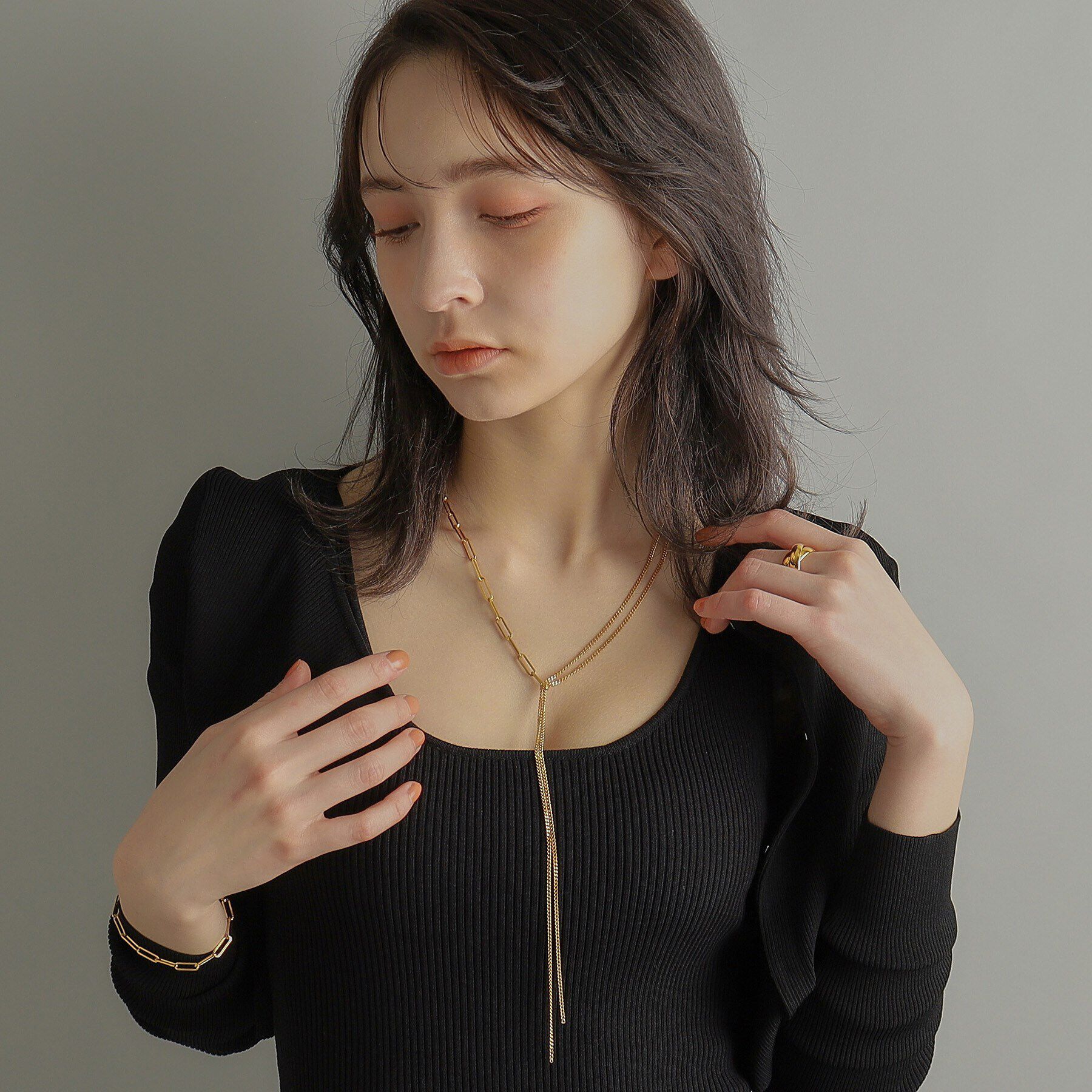 COCOSHNIK ONKITSCH「シルバー ミックスチェーン フラット カーブドレープY ネックレス GP」|ネックレス|