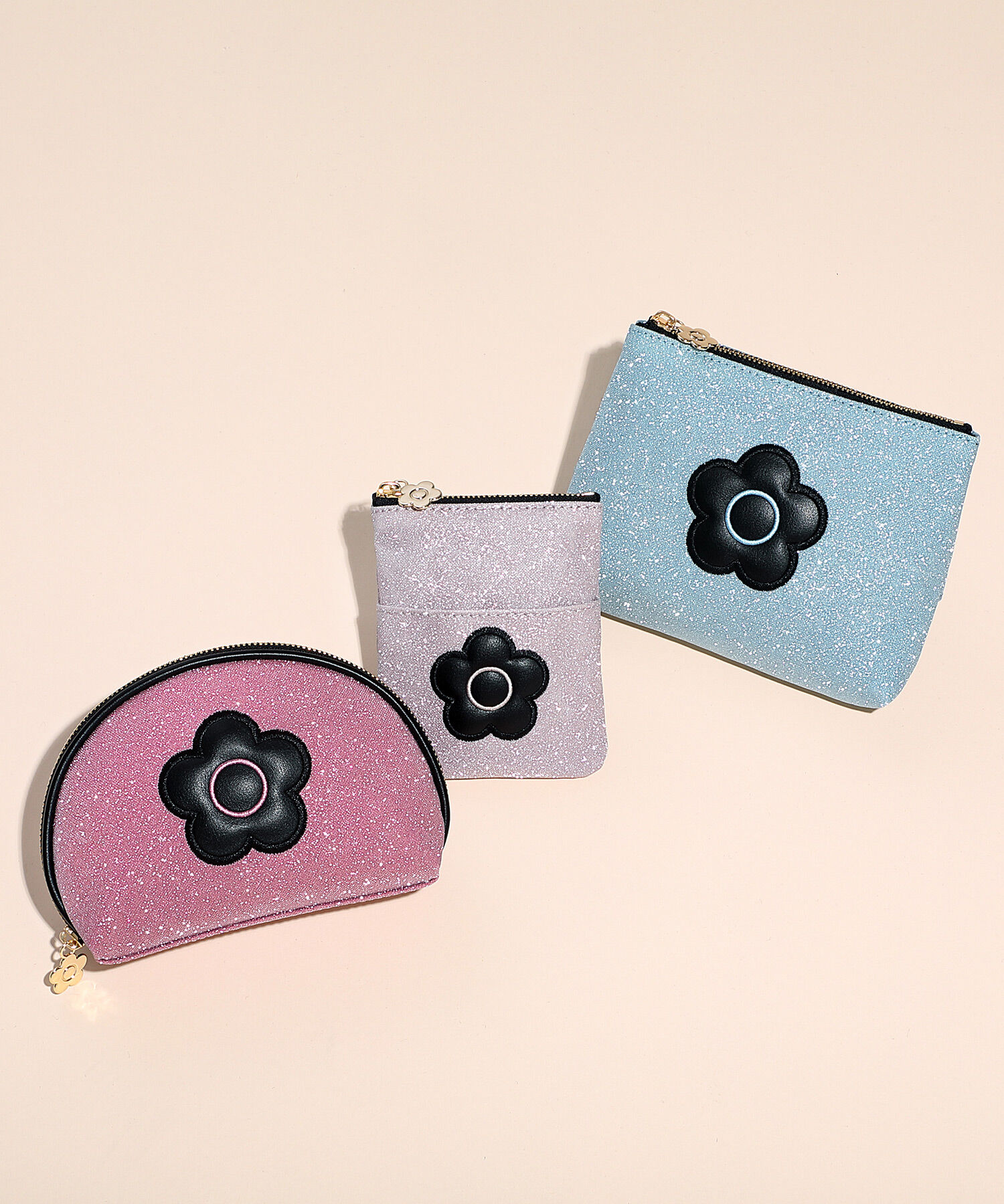 MARY QUANT「スパークル ラウンドポーチ」|ポーチ|