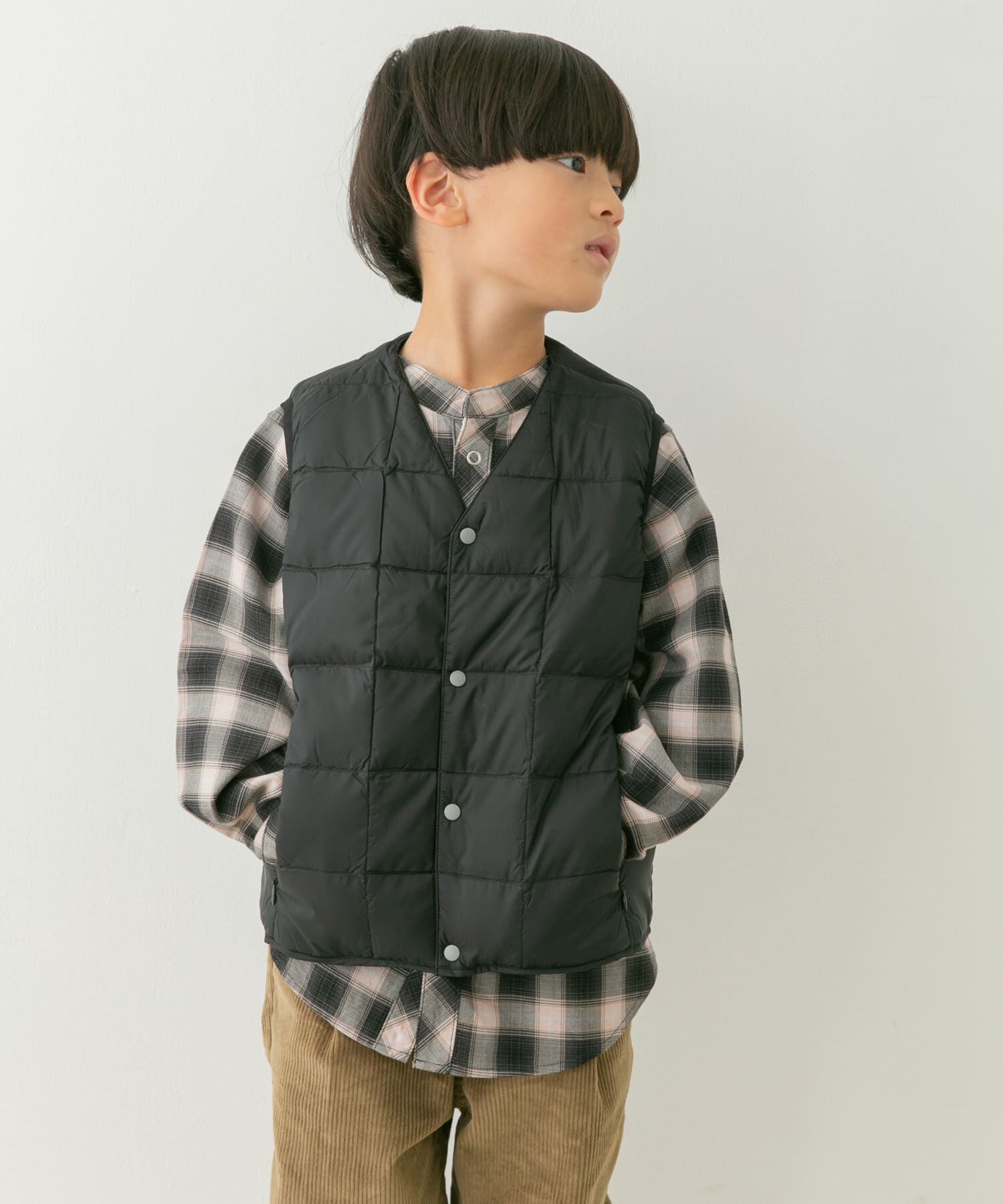 URBAN RESEARCH DOORS「TAION　V-NECK BUTTON DOWN VEST(KIDS)」|その他|ブラック