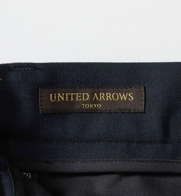 UNITED ARROWS「サイドシャーリング 1プリーツ スリムテーパード スラックス ヨコストレッチ」|スラックス|