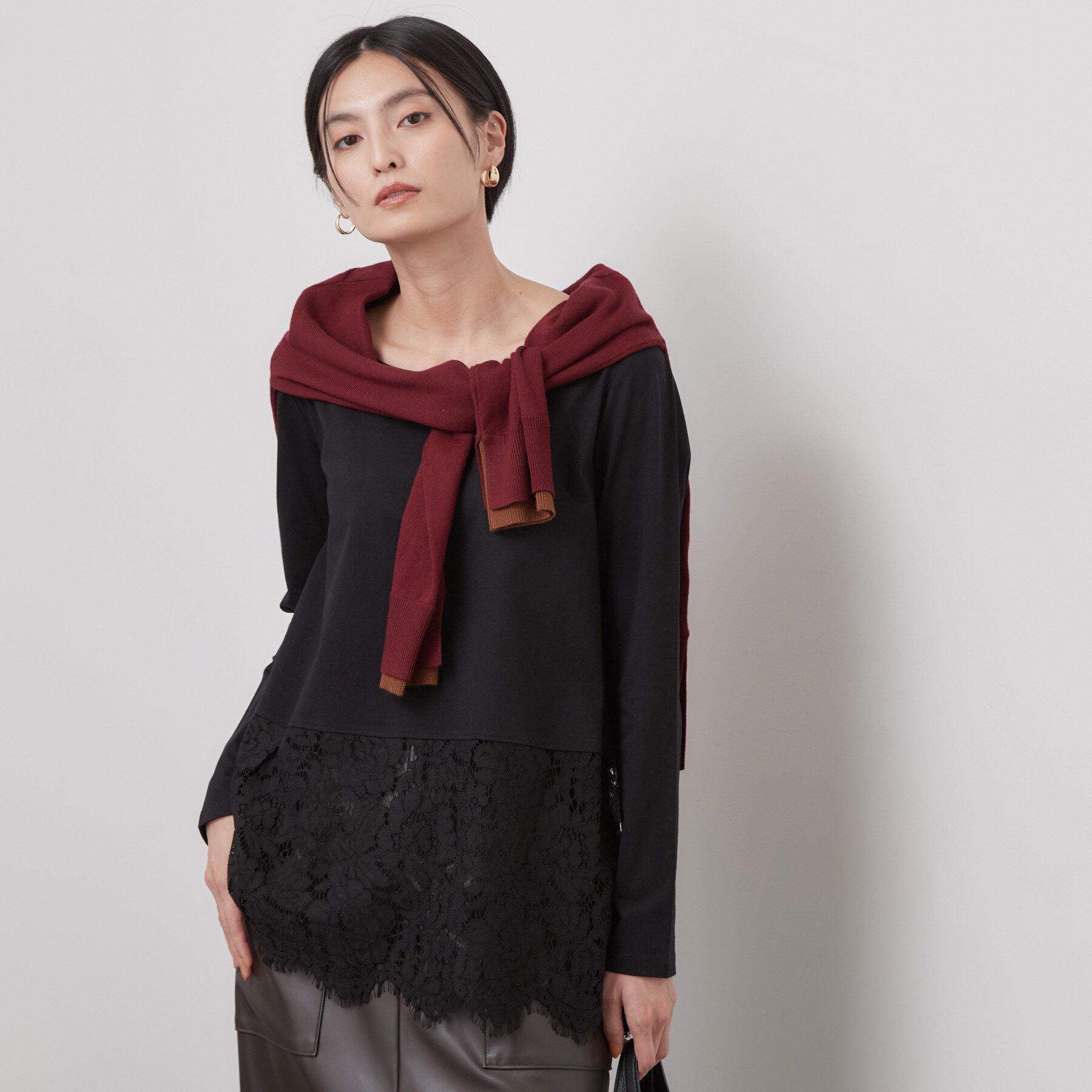OPAQUE.CLIP「裾レースドッキングカットソー【洗濯機OK】」|Tシャツ・カットソー|ブラック(019)