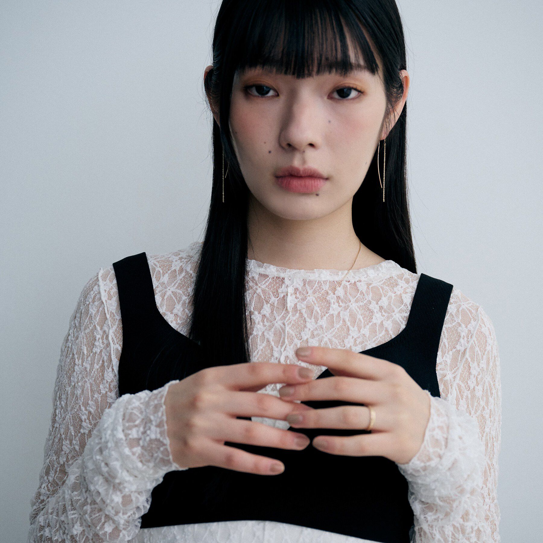 COCOSHNIK ONKITSCH「K10アーチバー スクリューチェーンピアス」|ピアス|