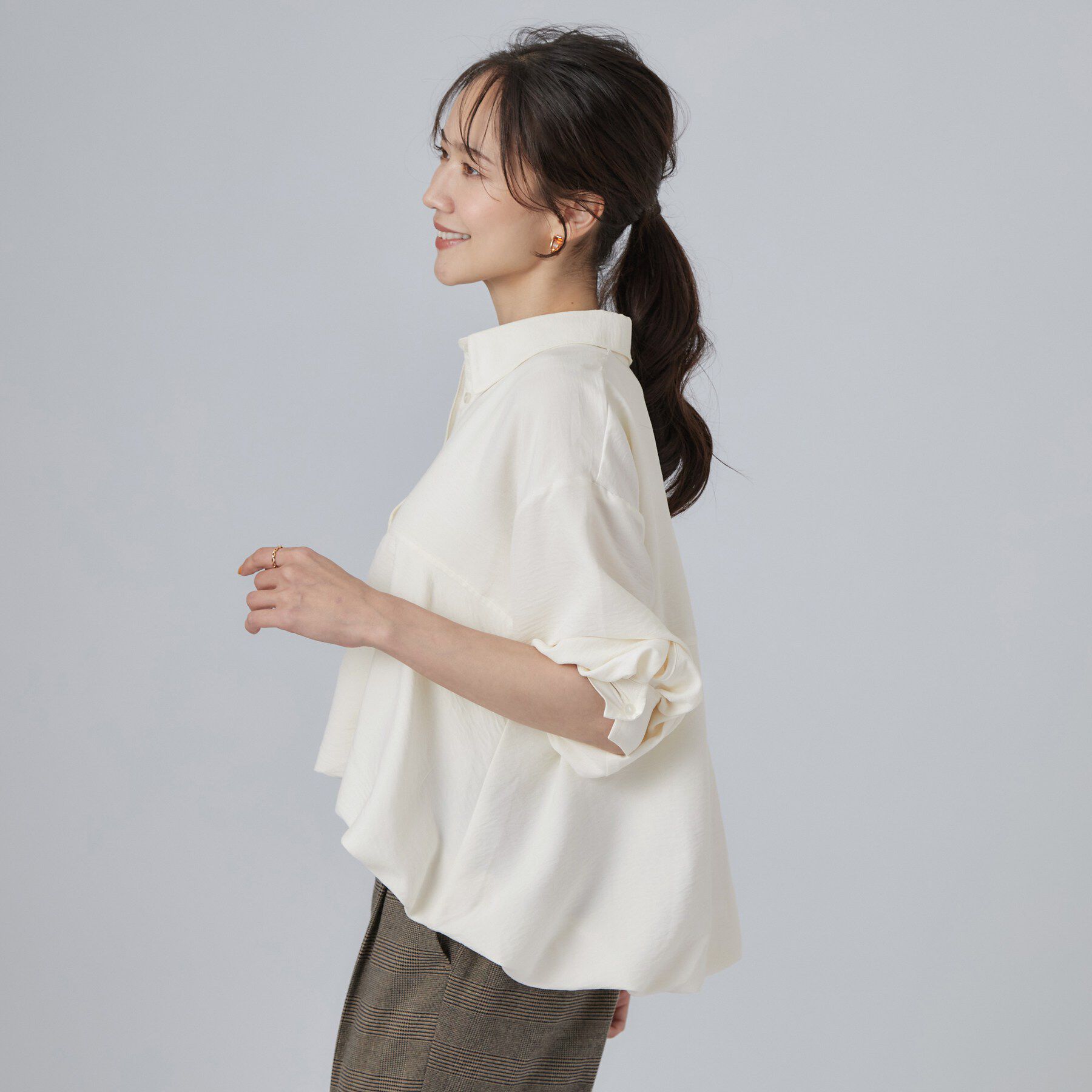 SHOO･LA･RUE「【S-LL/洗濯機可】インせず即こなれる 裾バルーンシャツ」|シャツ・ブラウス|