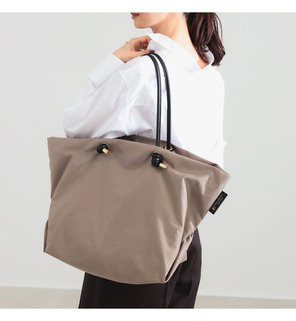 BEAMS SELECTION for WOMEN「VIOLAd&rsquo;ORO / BIANCA ナイロン トートバッグ L」|トートバッグ|TAUPE&times;BLACK