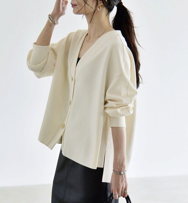 quaranciel「《追加予約》〈手洗い可能〉カットジョーゼット Vネック ワイド カーディガン」|カーディガン|