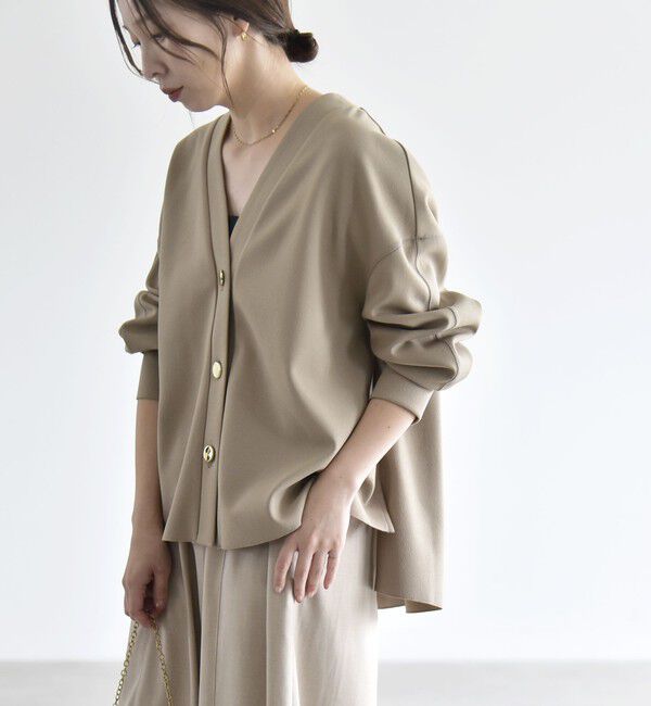 quaranciel「《追加予約》〈手洗い可能〉カットジョーゼット Vネック ワイド カーディガン」|カーディガン|ベージュ