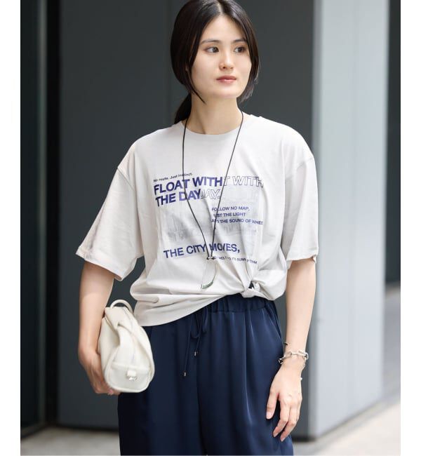IENA「LOGOプリント PHOTO Tシャツ」|Tシャツ・カットソー|ネイビー