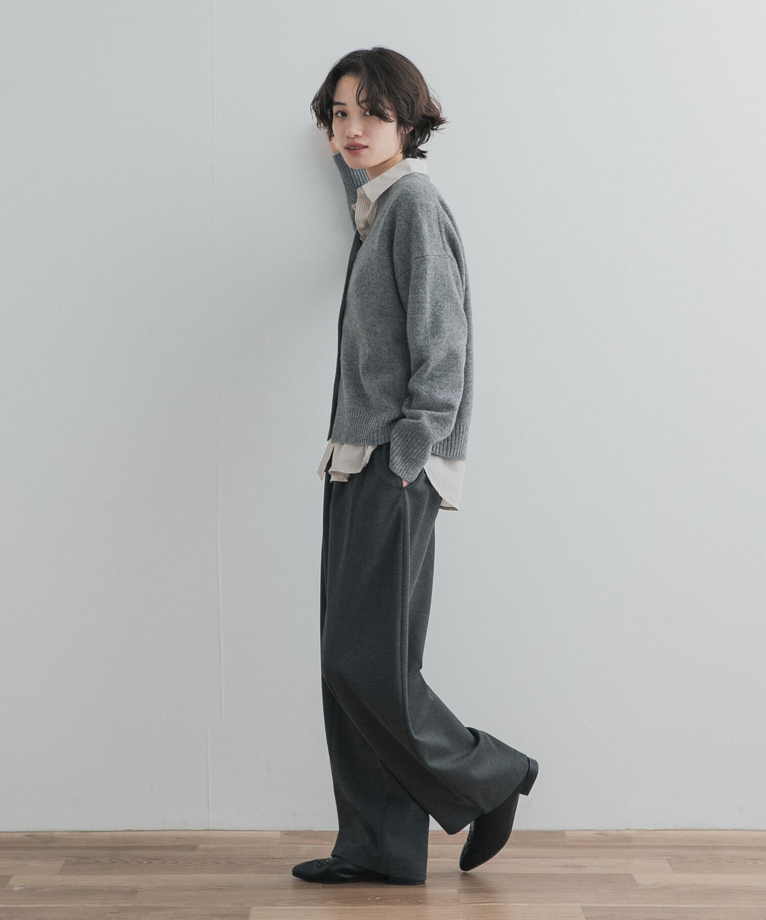 URBAN RESEARCH DOORS「AQUAウールカシミヤVネックカーディガン」|ニット・セーター|