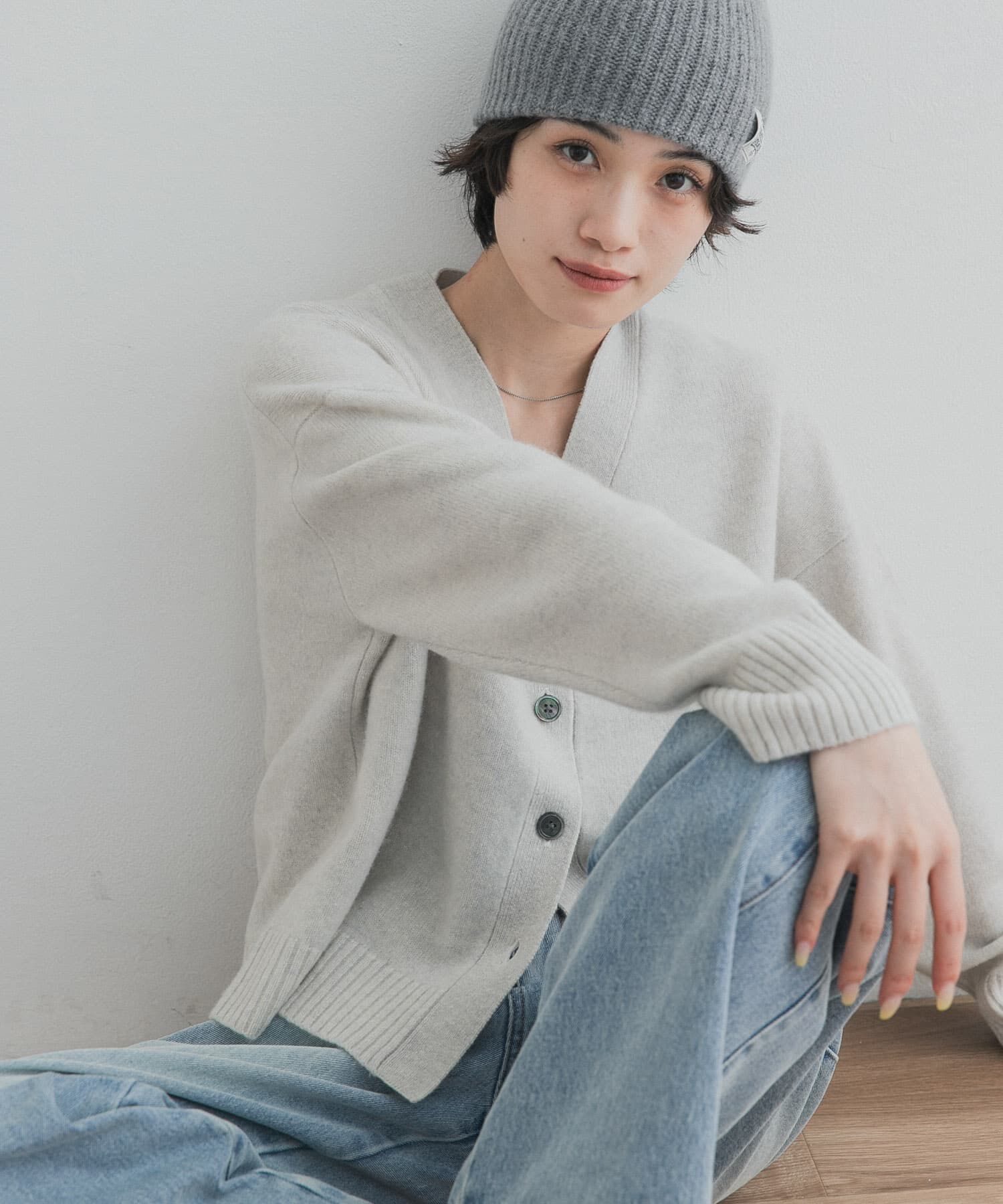 URBAN RESEARCH DOORS「AQUAウールカシミヤVネックカーディガン」|ニット・セーター|