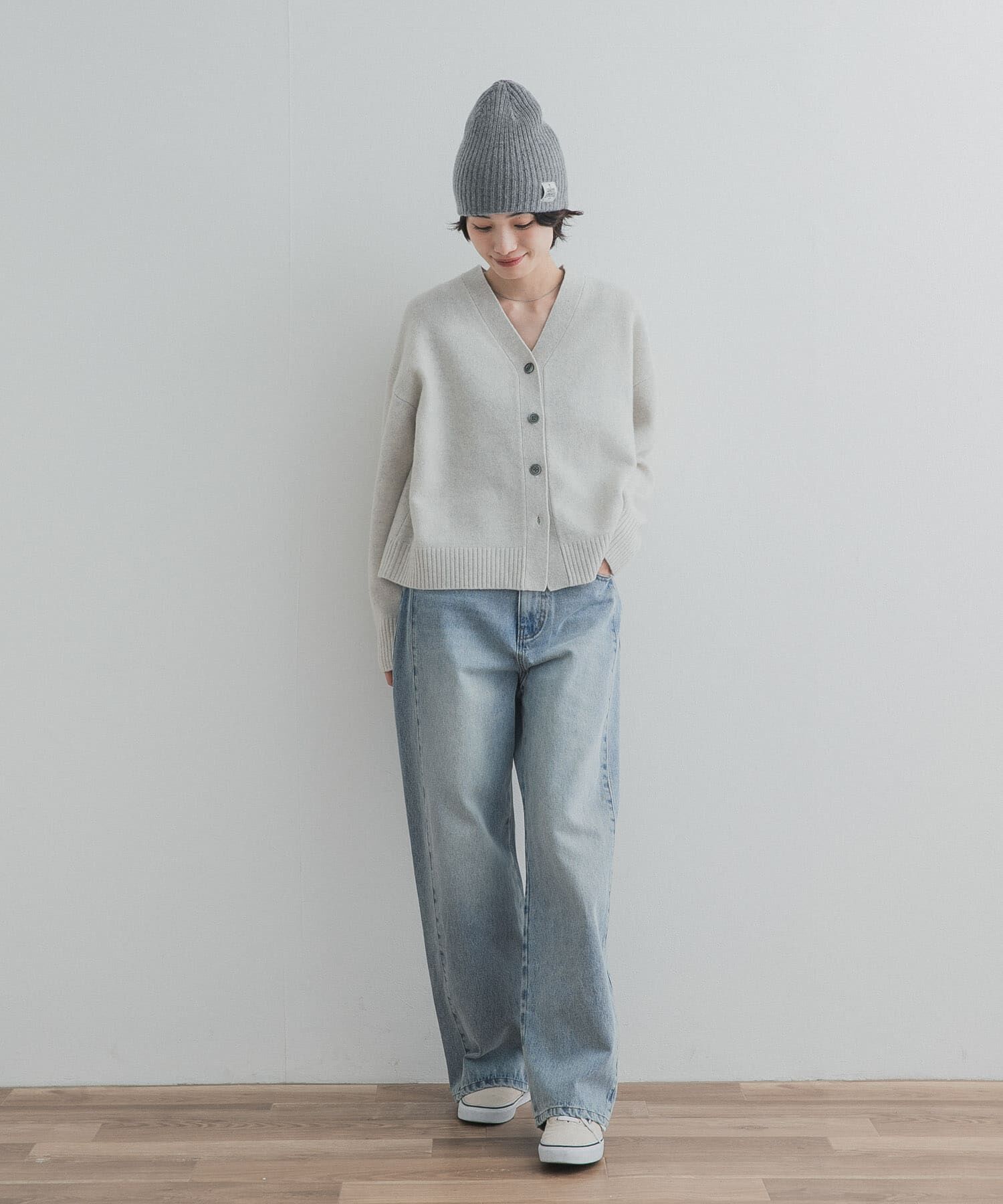 URBAN RESEARCH DOORS「AQUAウールカシミヤVネックカーディガン」|ニット・セーター|