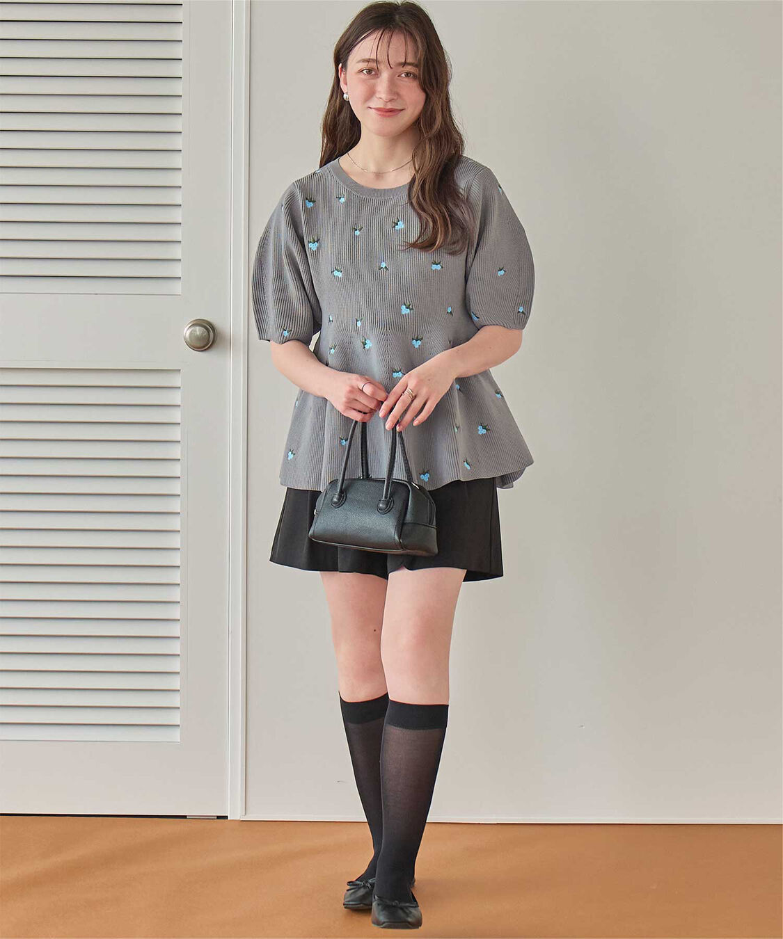 titivate「フラワー刺繍ペプラムニットトップス」|ニット・セーター|