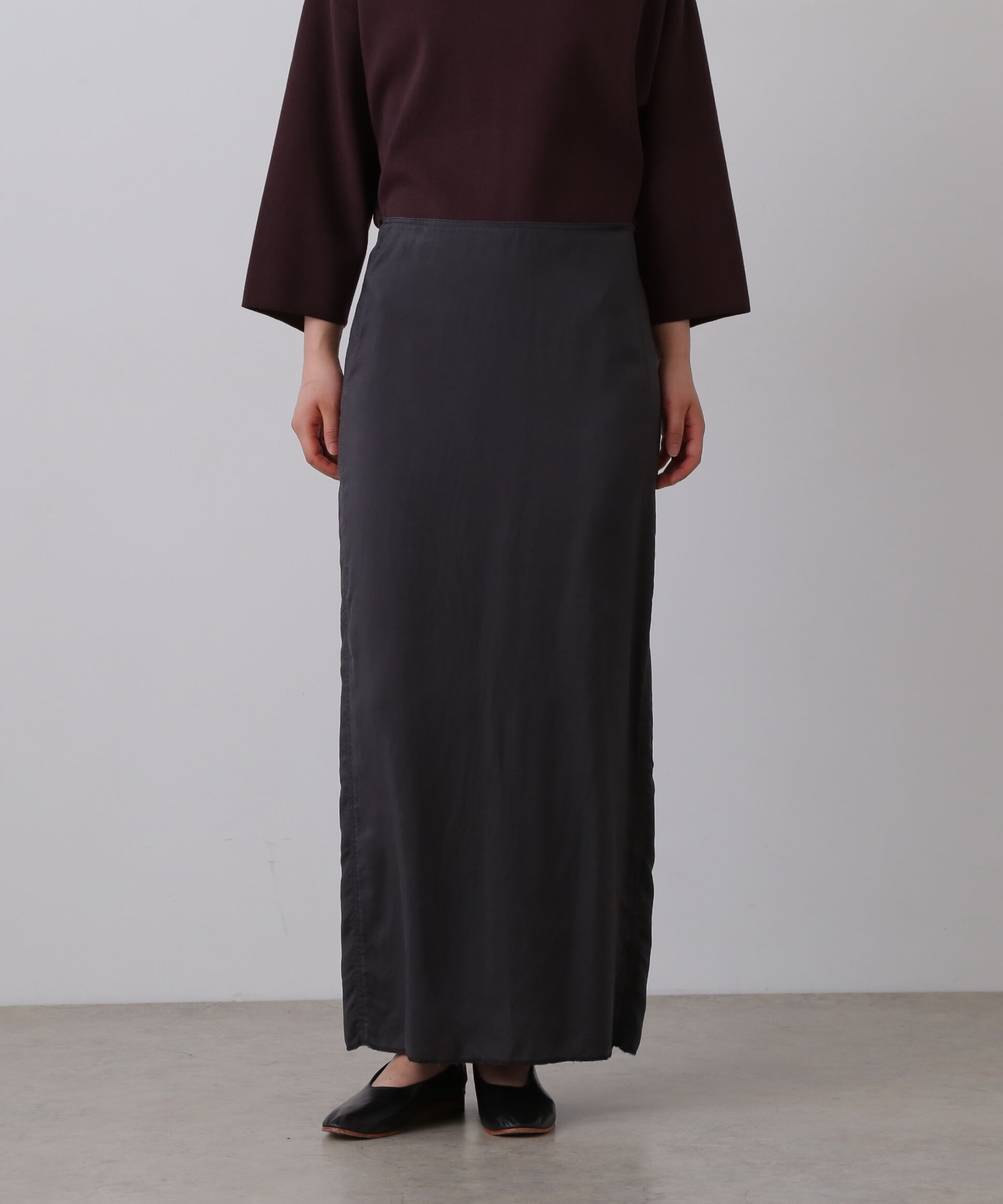 YLEVE 「YLEVE / CUPRA TWILL GARMANT DYE SKIRT」|スカート|