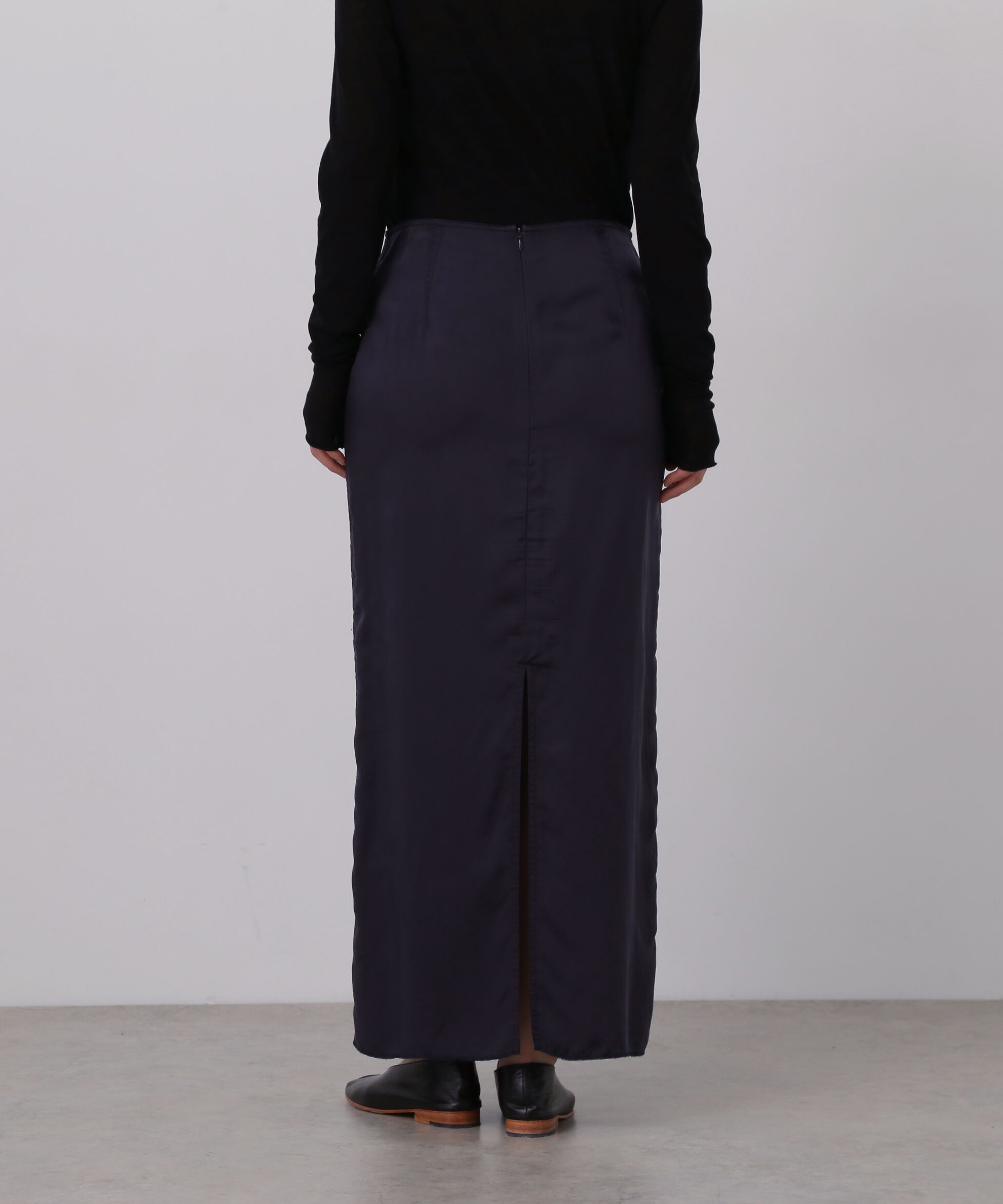 YLEVE 「YLEVE / CUPRA TWILL GARMANT DYE SKIRT」|スカート|