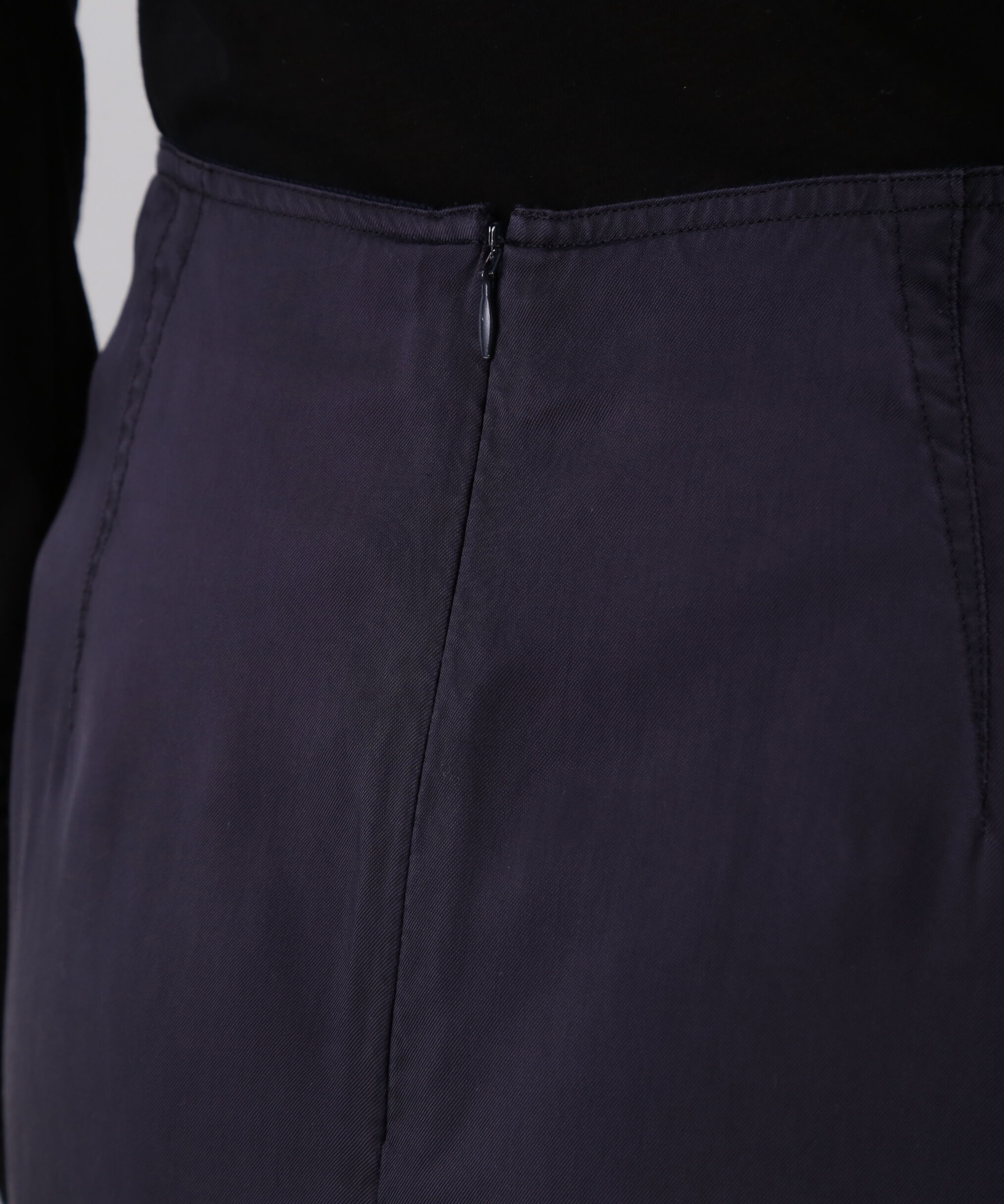 YLEVE 「YLEVE / CUPRA TWILL GARMANT DYE SKIRT」|スカート|